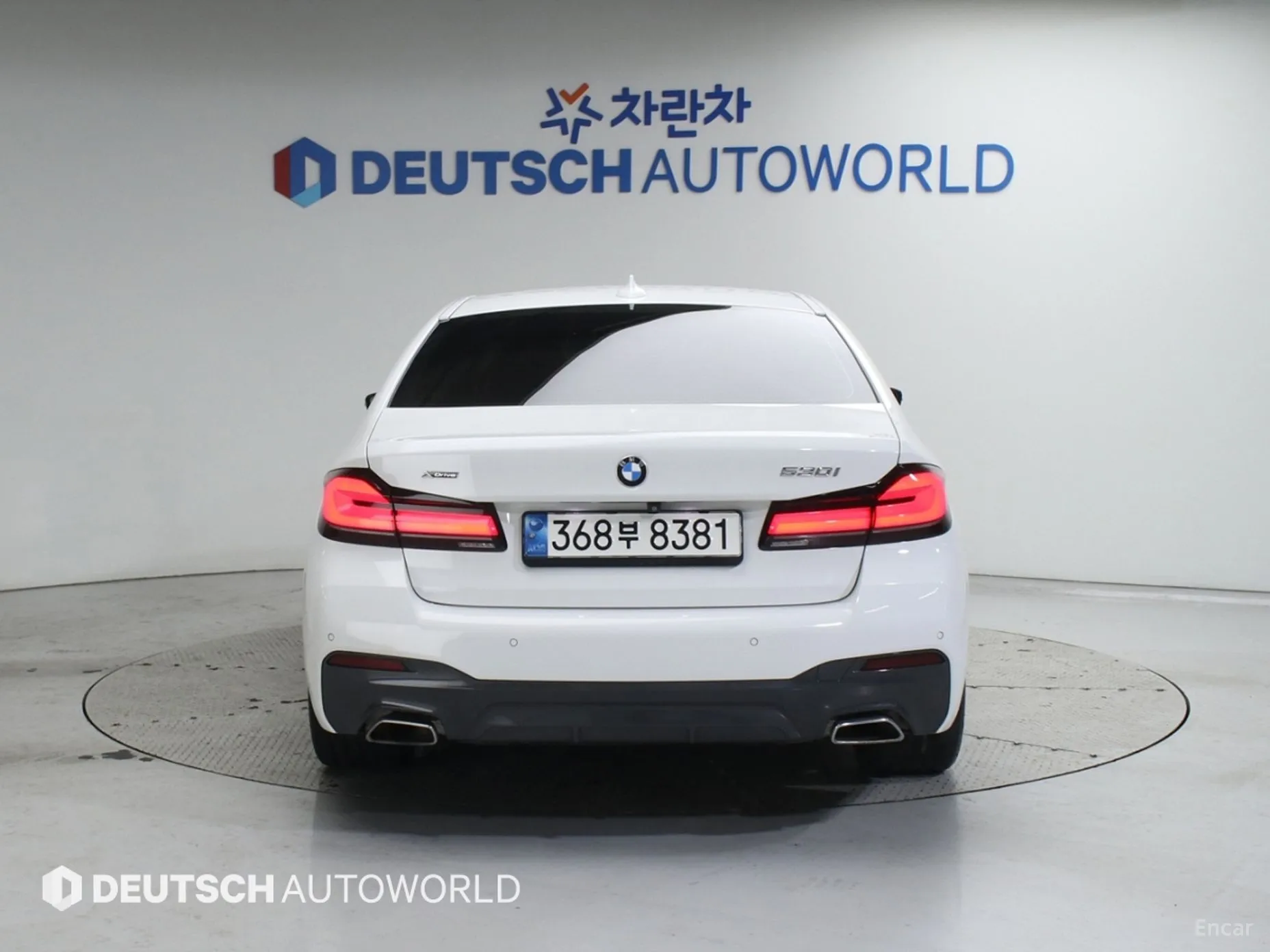 BMW 5 Series (G30) превью 4