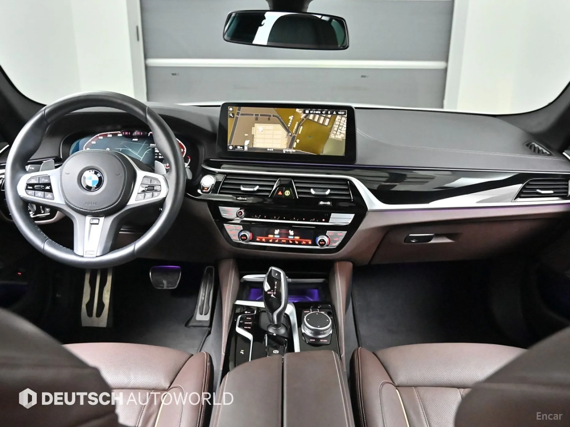 BMW 5 Series (G30) превью 7