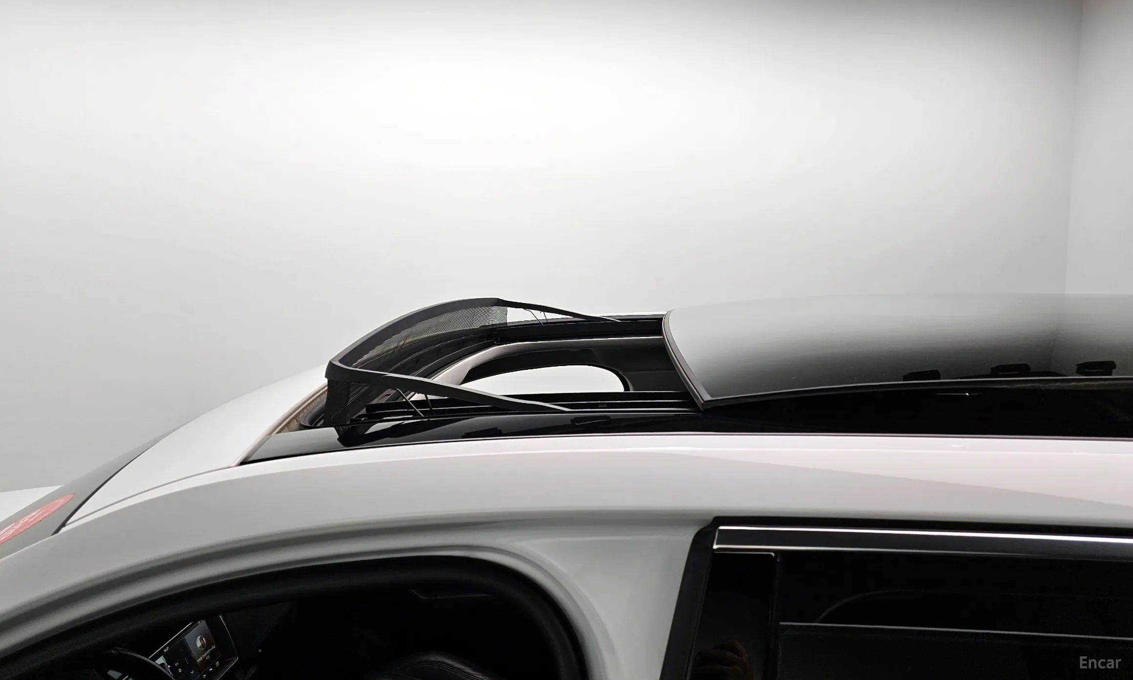 Jaguar F-PACE превью 17