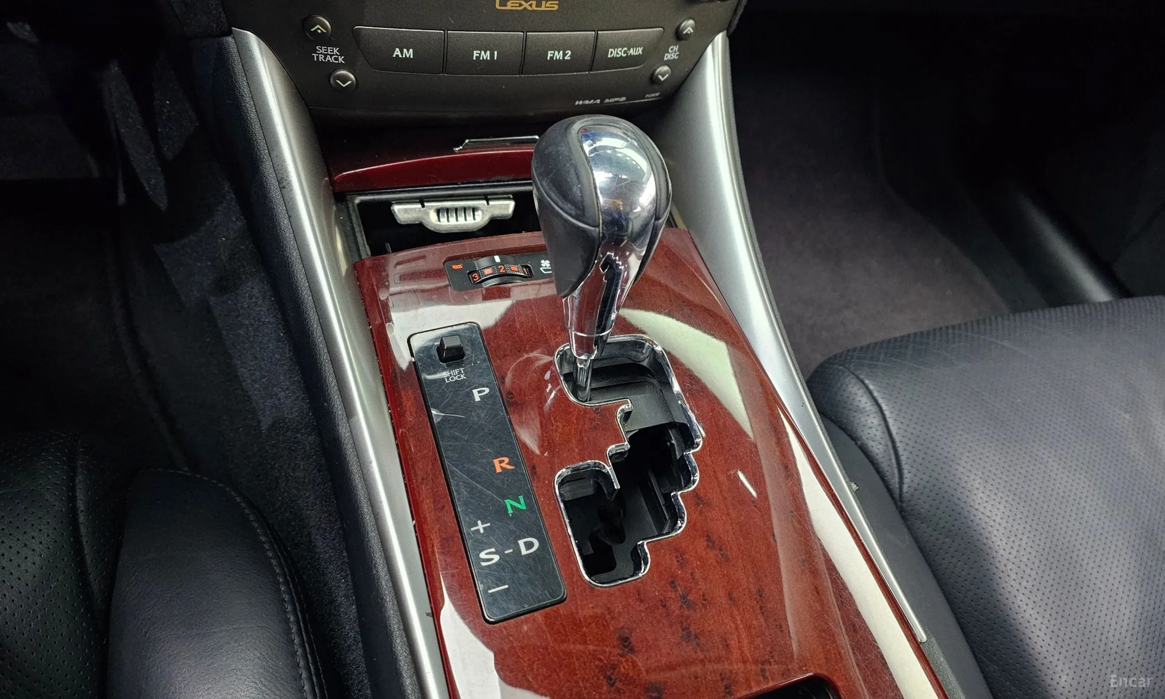Lexus IS250 превью 9