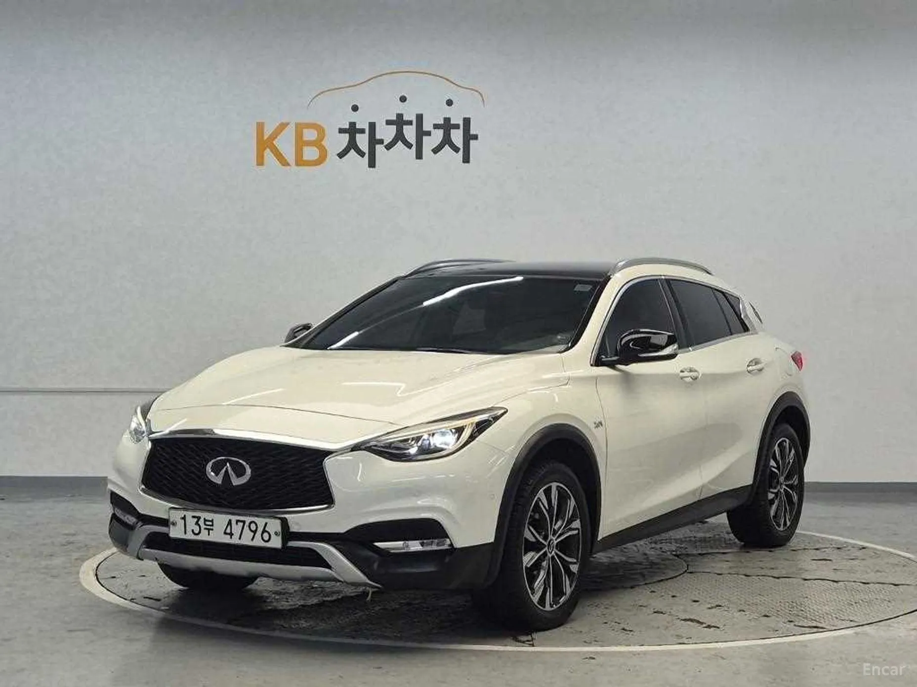 QX30