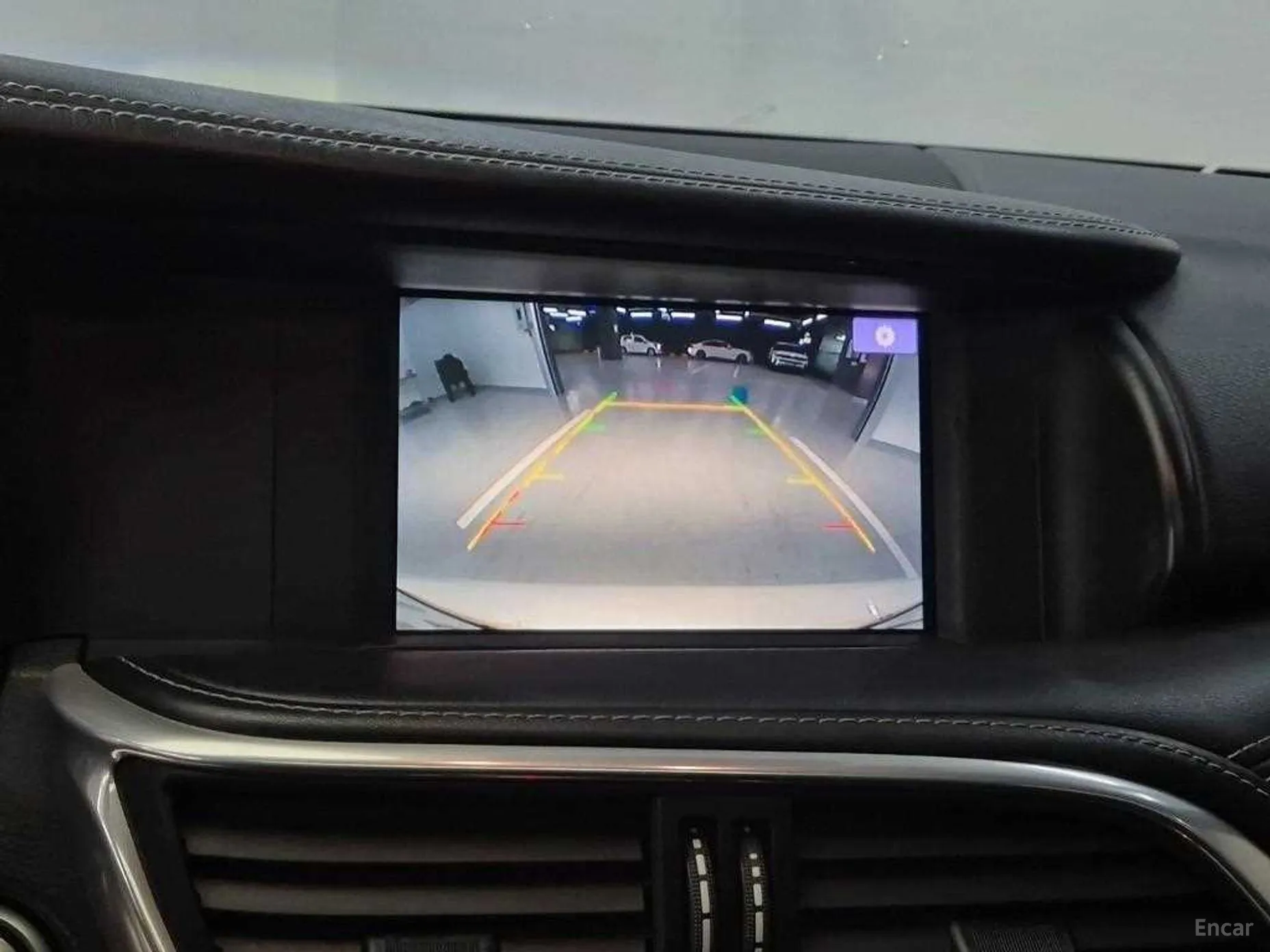Infiniti QX30 превью 15