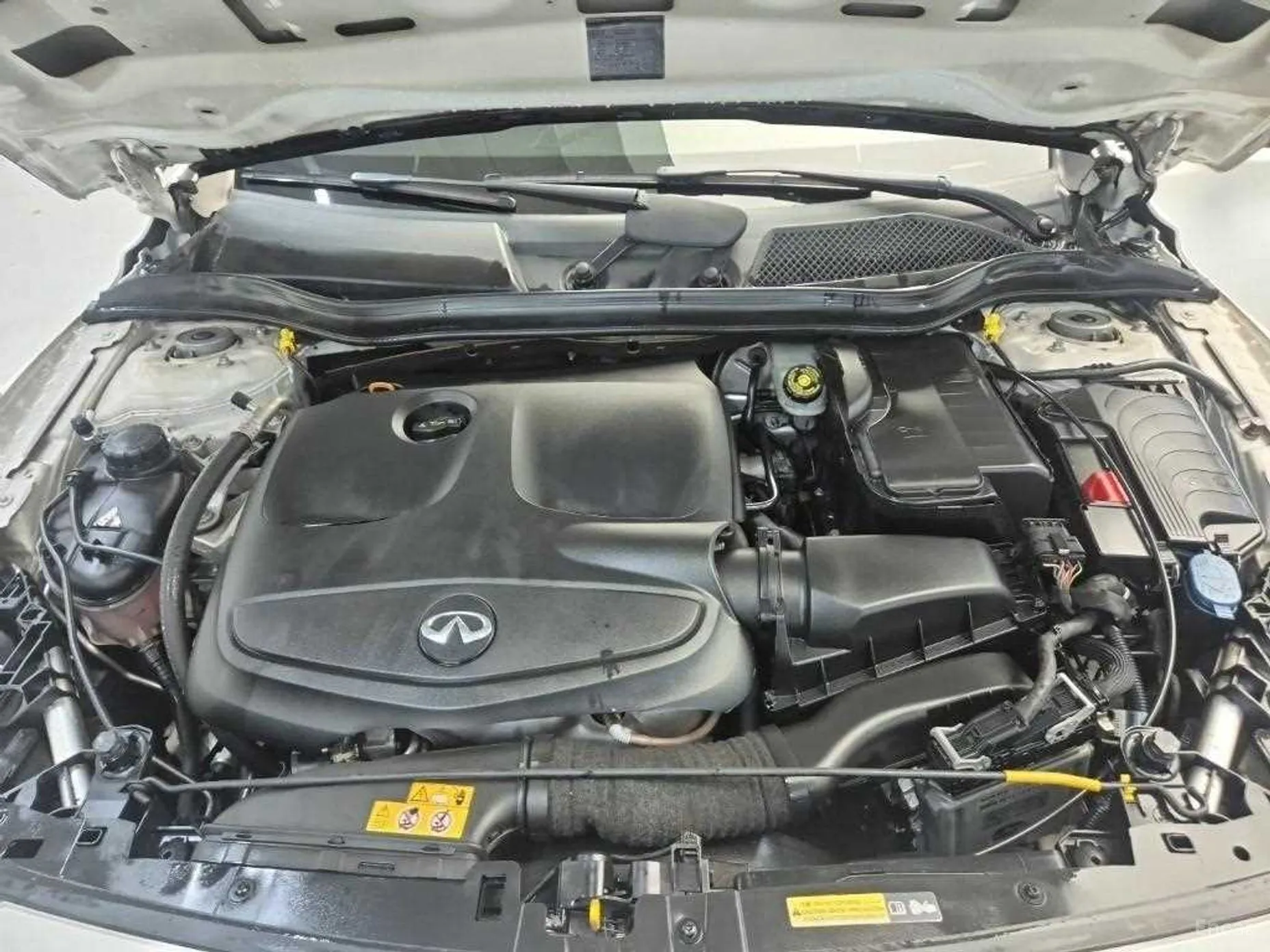 Infiniti QX30 превью 5