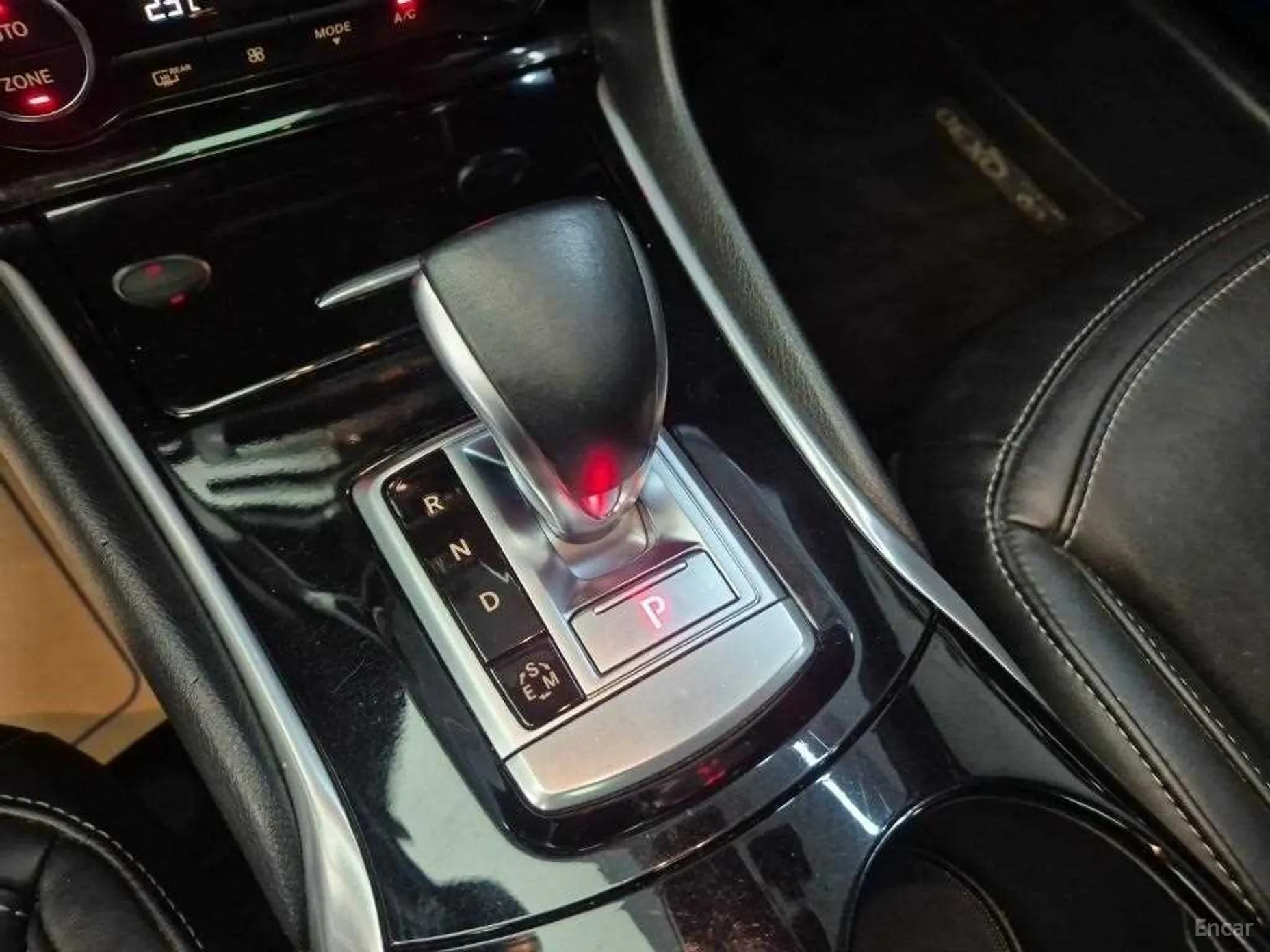 Infiniti QX30 превью 8