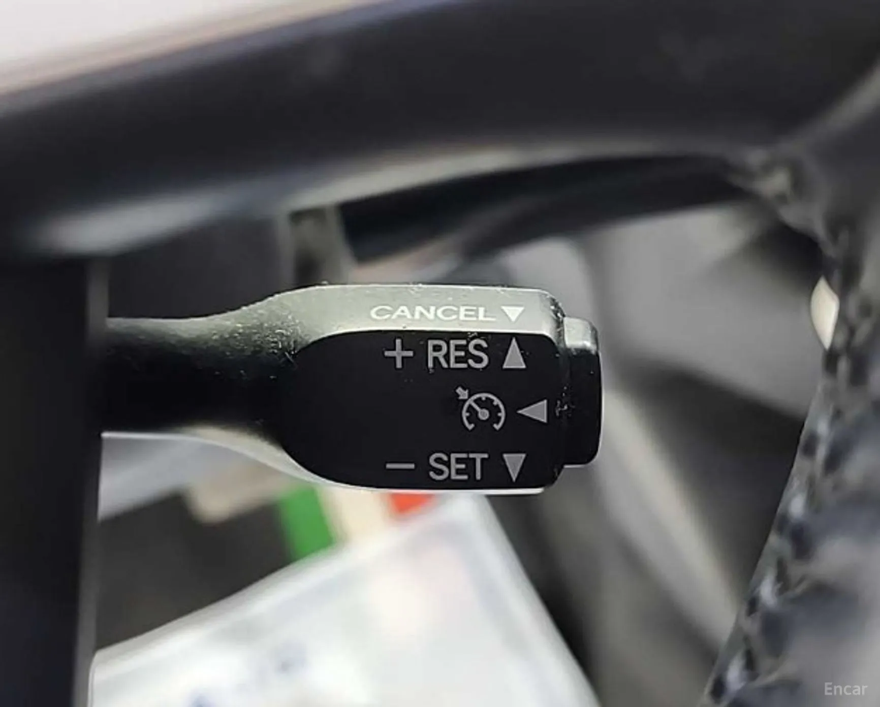 Toyota Prius 4th Generation превью 16