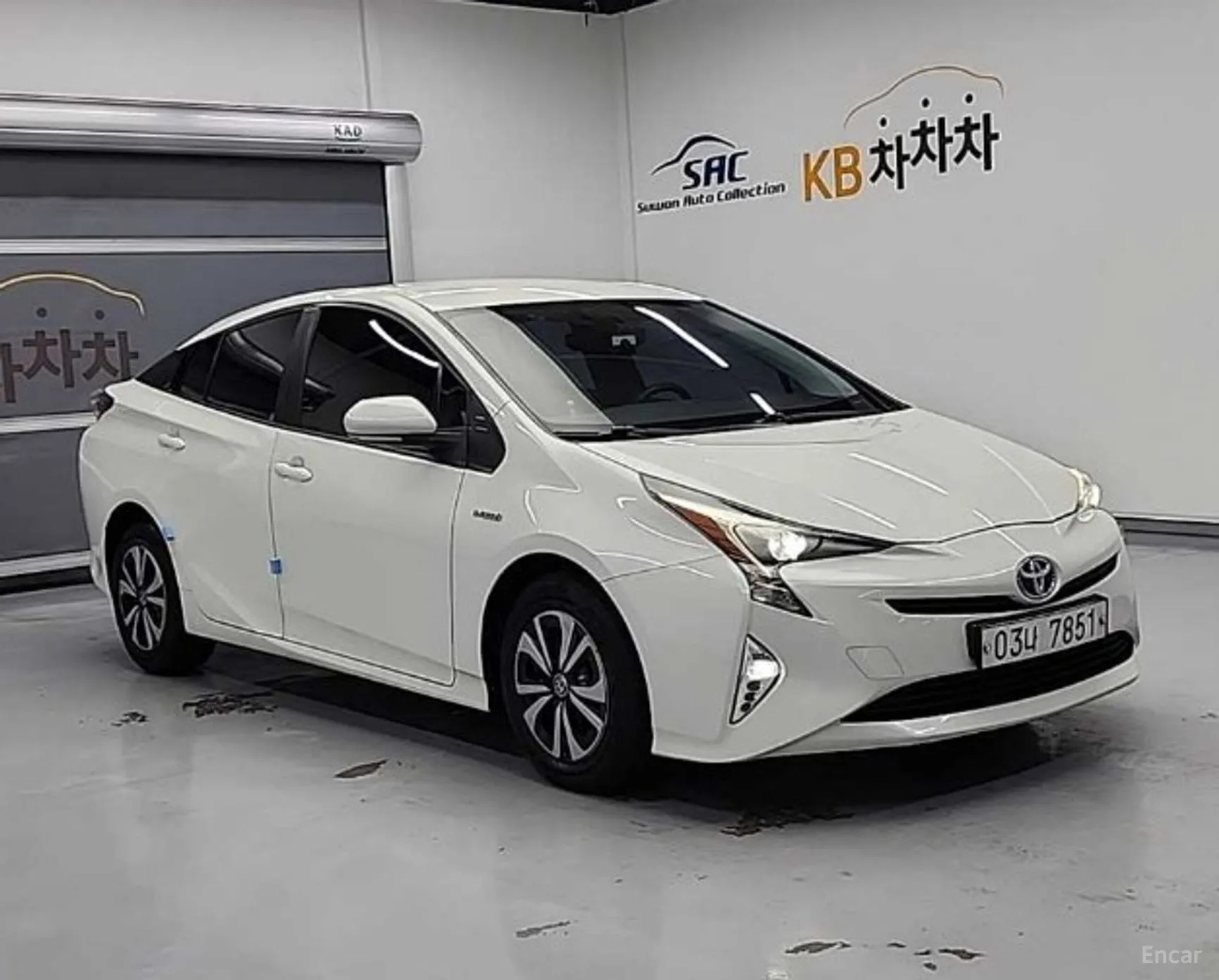 Toyota Prius 4th Generation превью 4