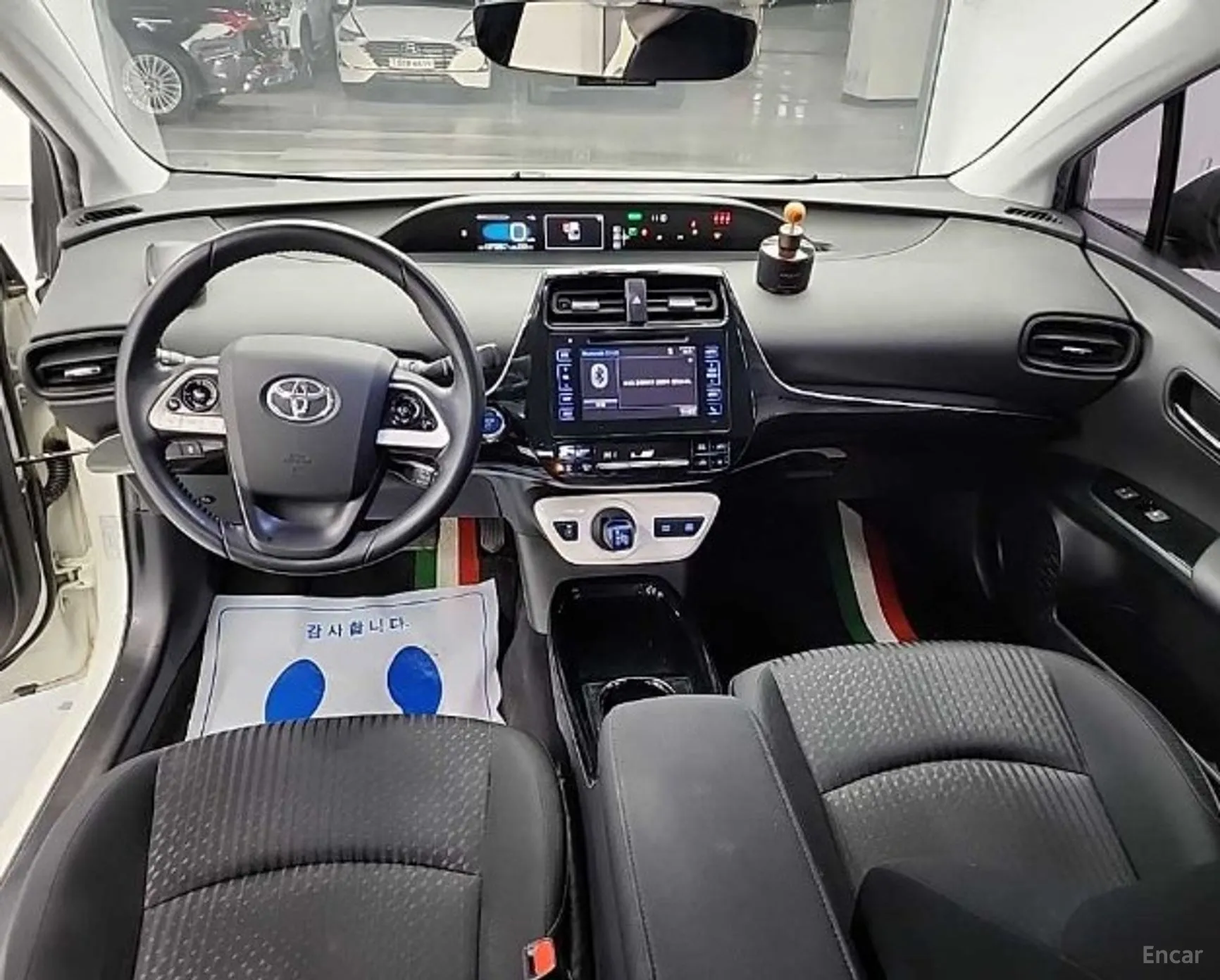 Toyota Prius 4th Generation превью 7