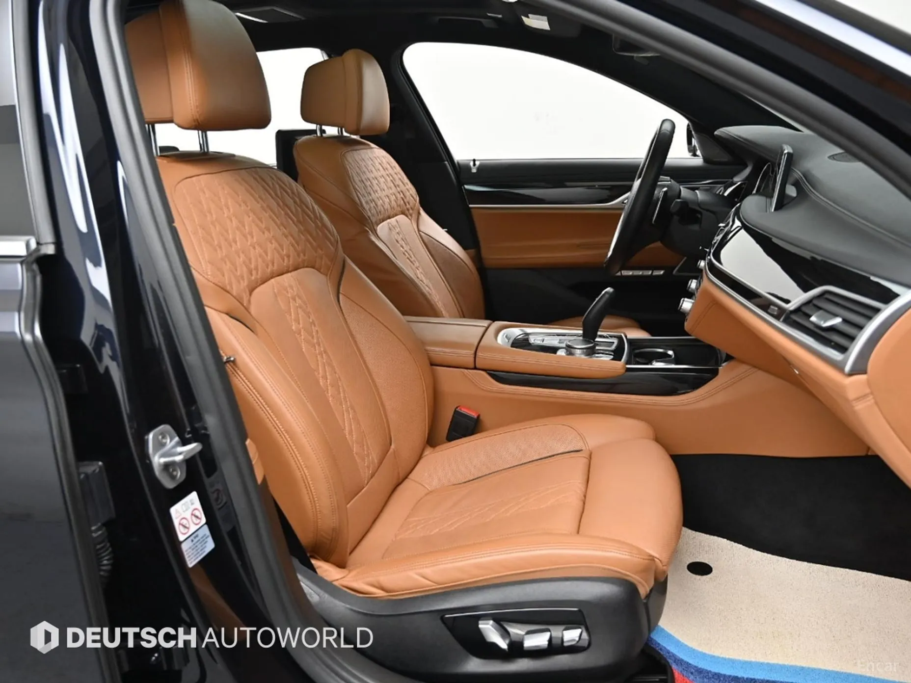 BMW 7 Series (G11) превью 10