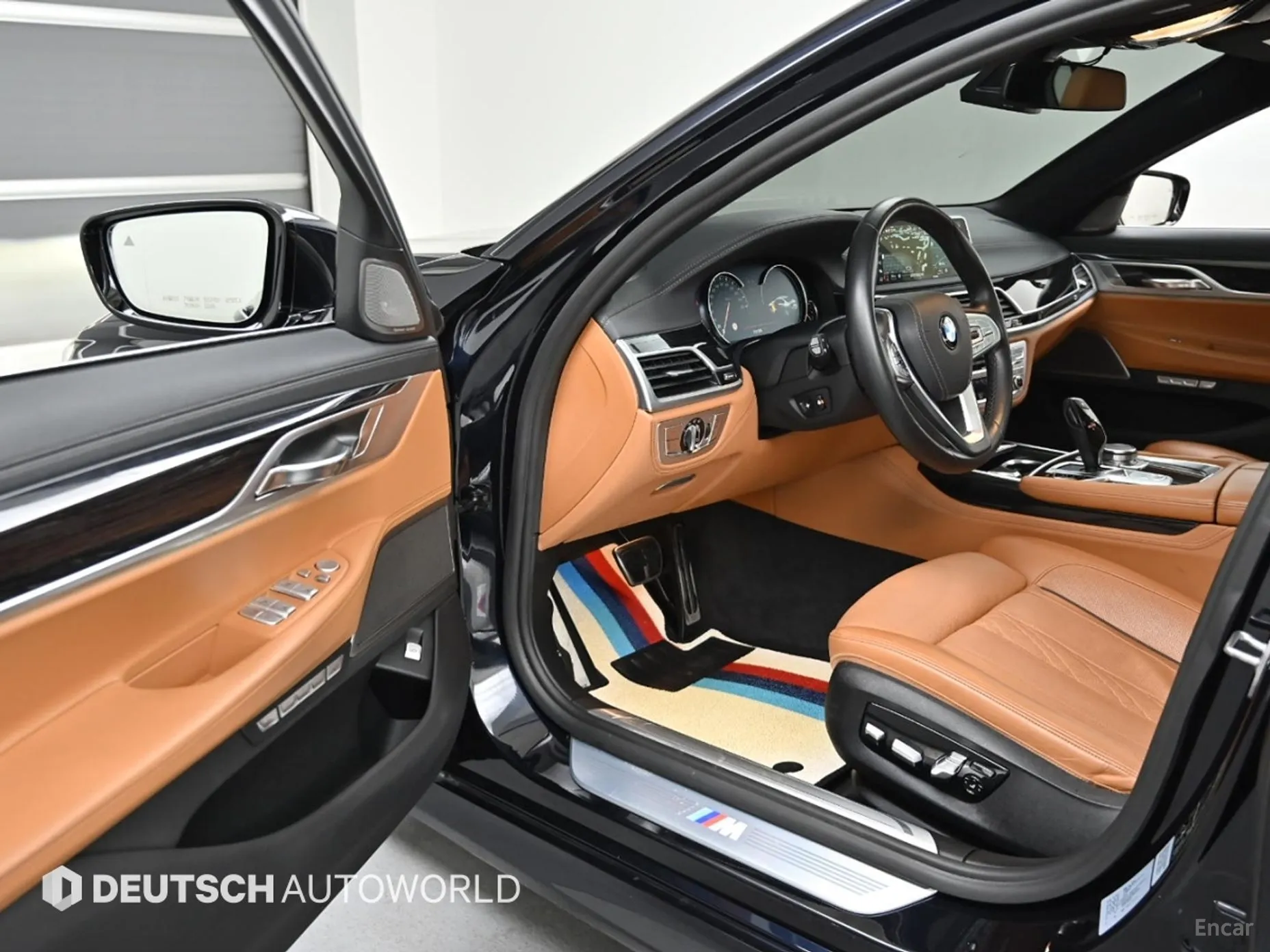 BMW 7 Series (G11) превью 11