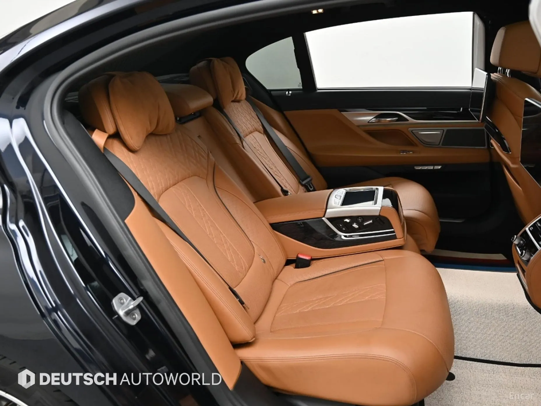 BMW 7 Series (G11) превью 12