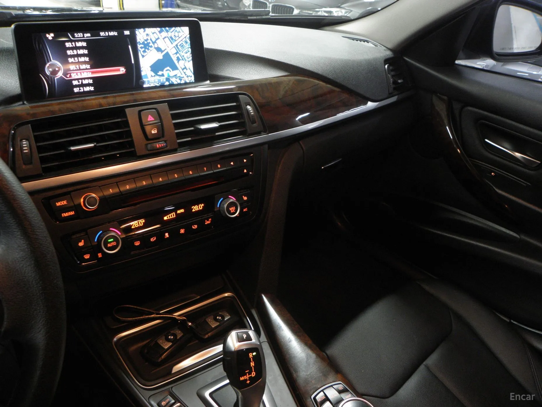 BMW 3 Series (F30) превью 10