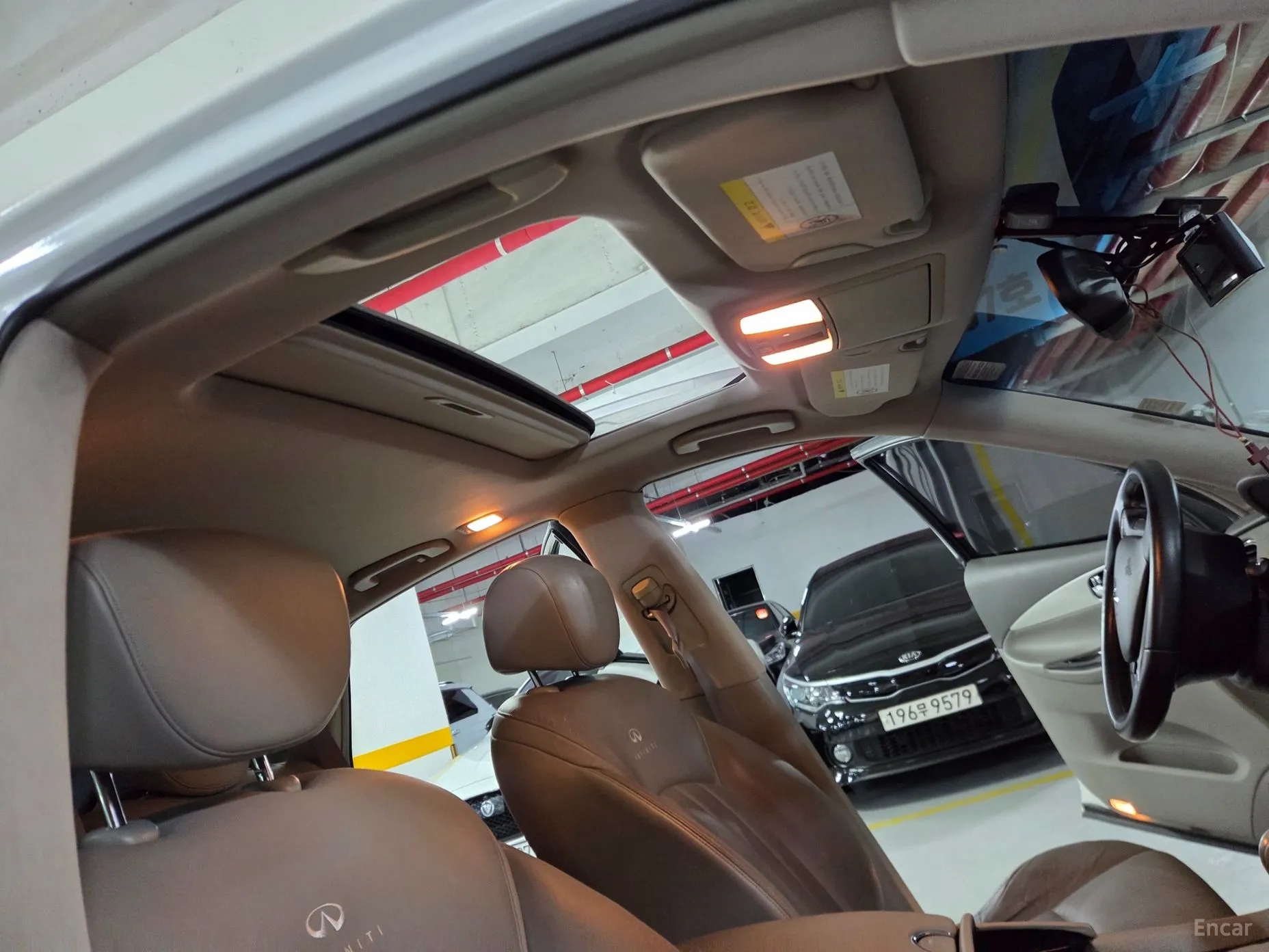 Infiniti EX35 превью 7