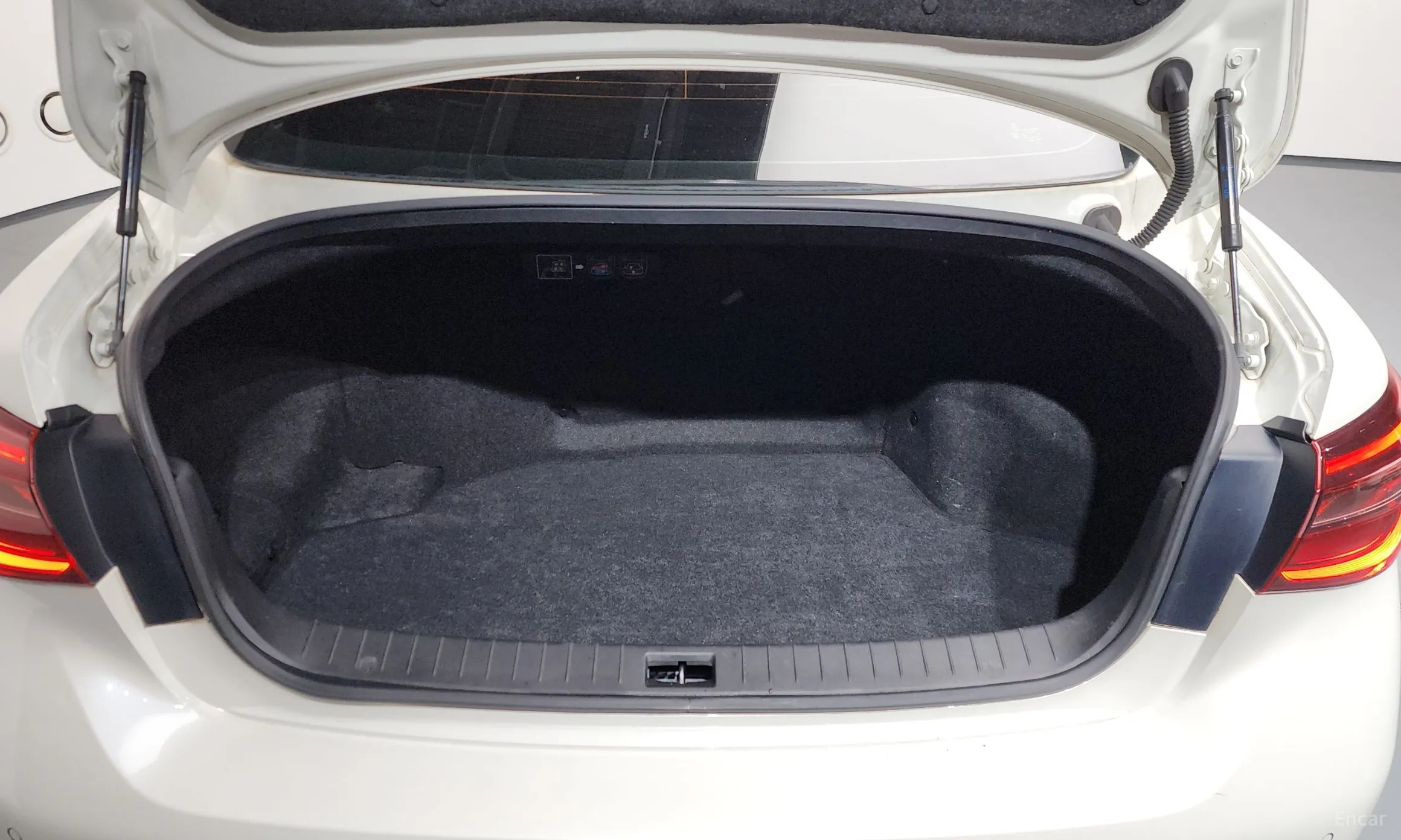 Infiniti Q50 превью 20