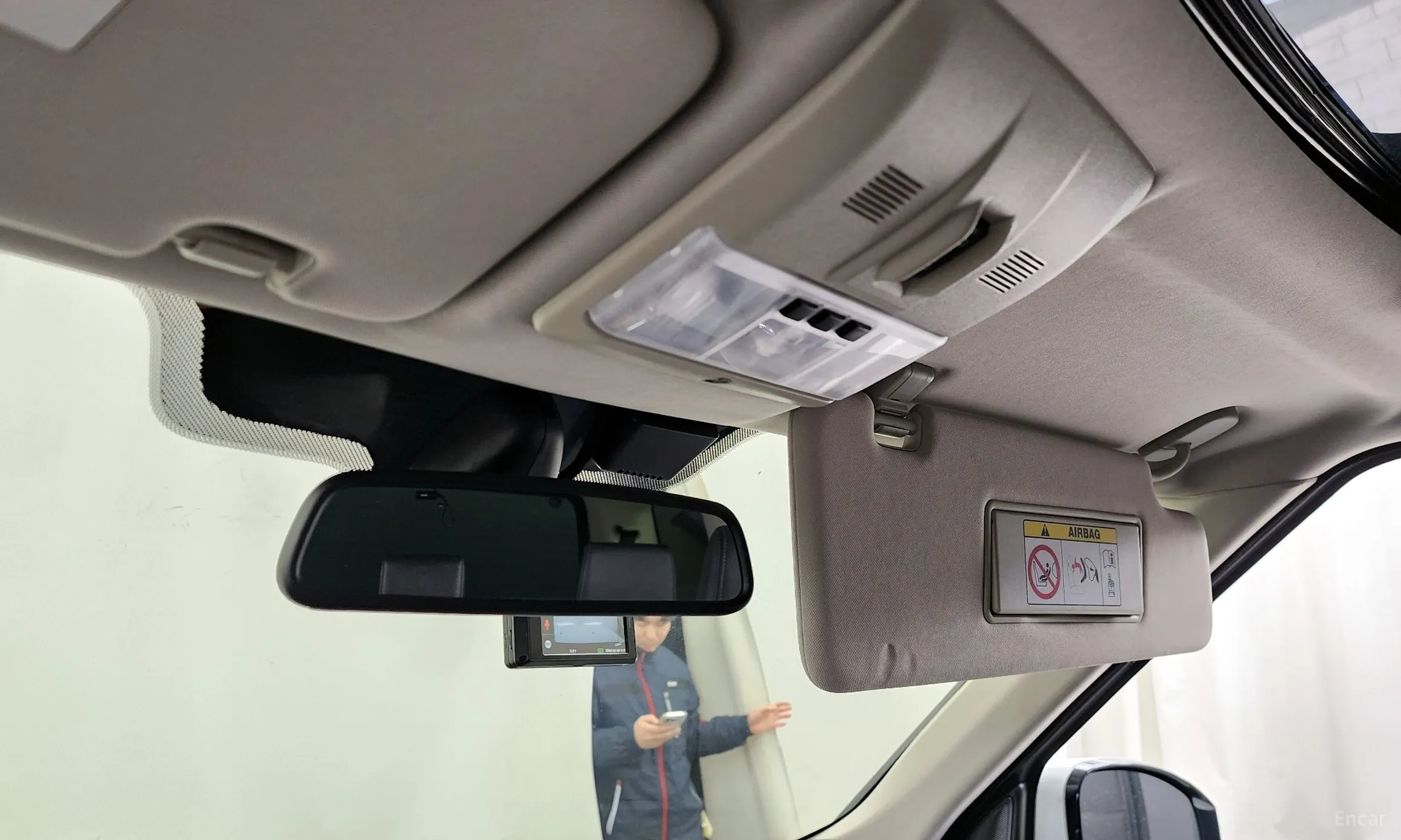 Land Rover Discovery 4 превью 17