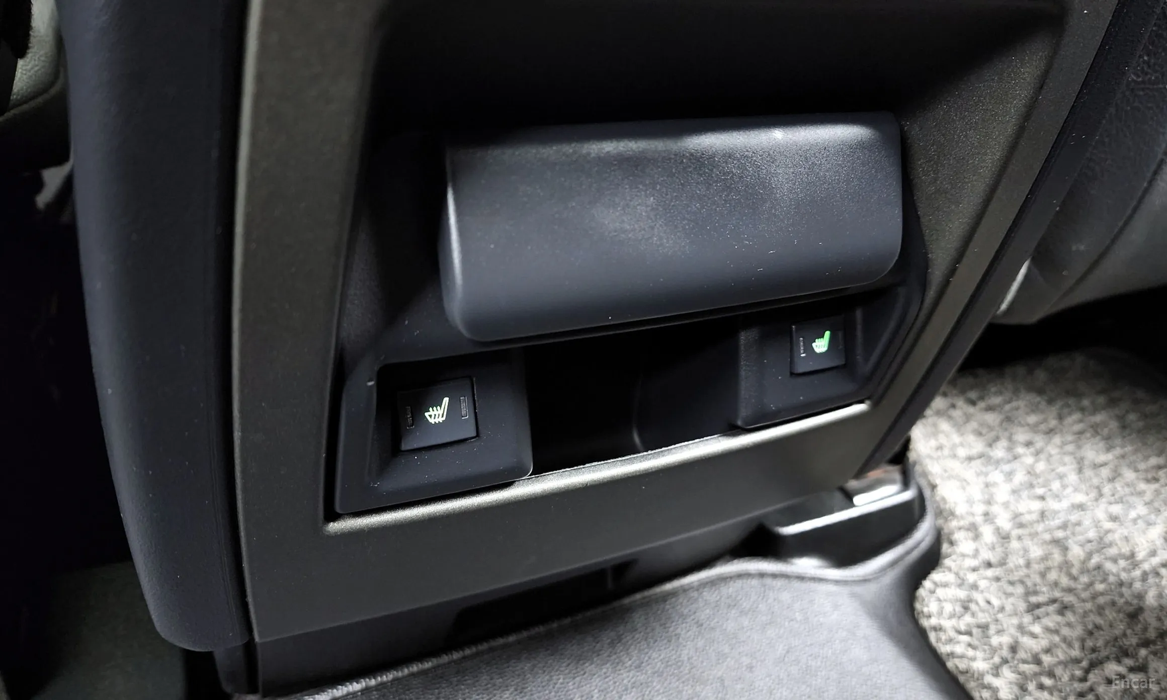 Land Rover Discovery 4 превью 19