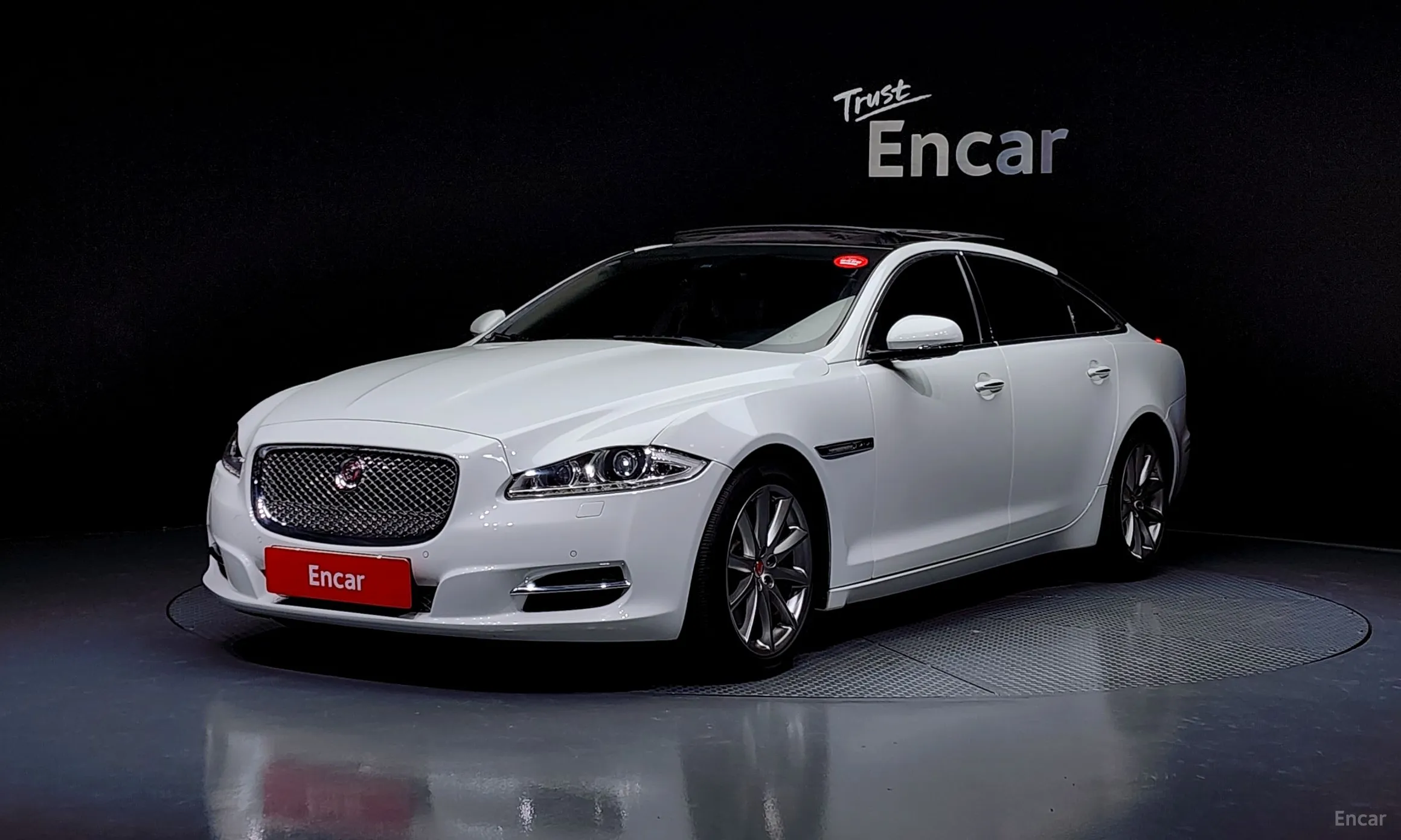 Jaguar All New XJ