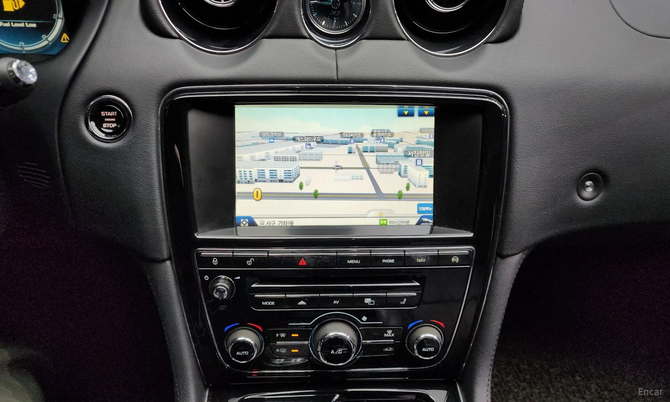 Jaguar All New XJ превью 14