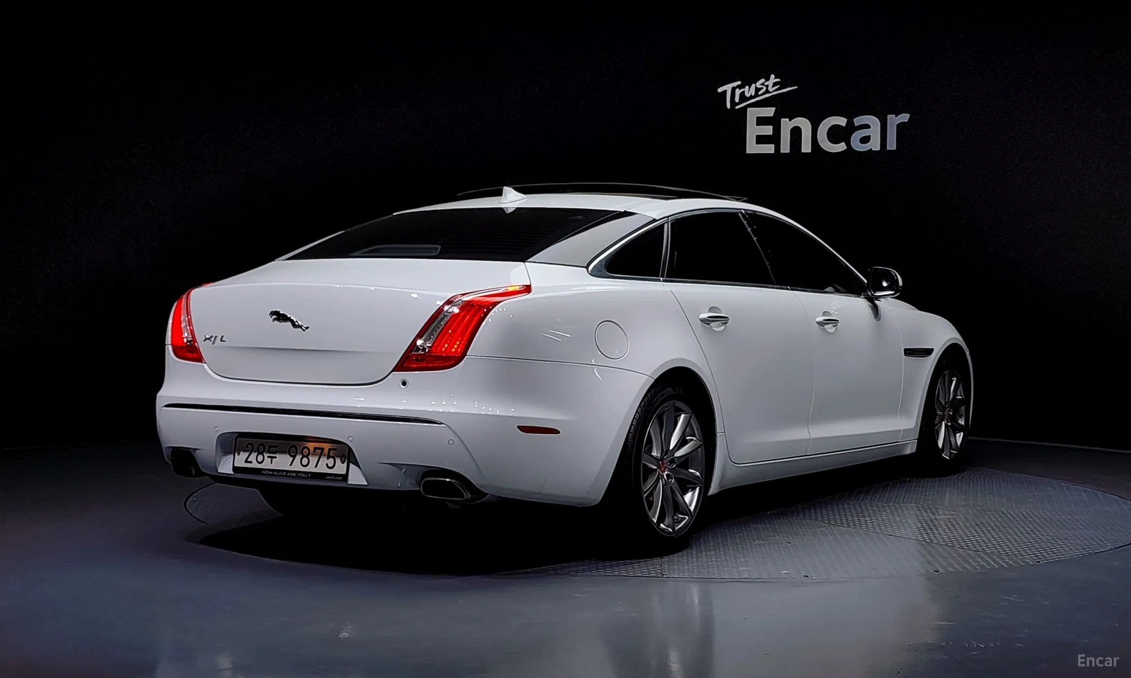 Jaguar All New XJ