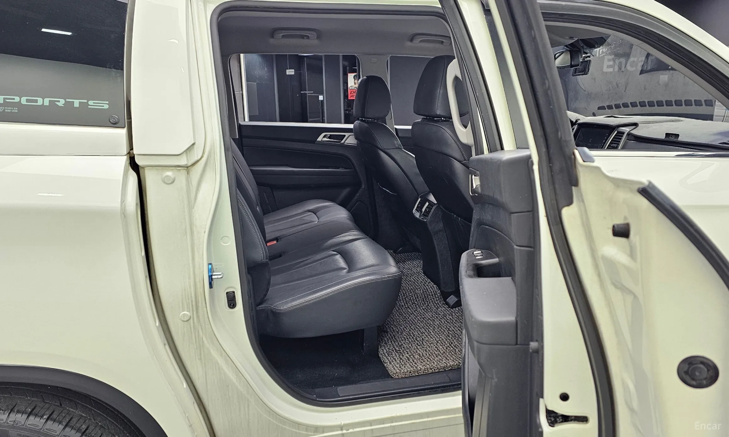 KG Mobility (SsangYong) Rexton Sports превью 12