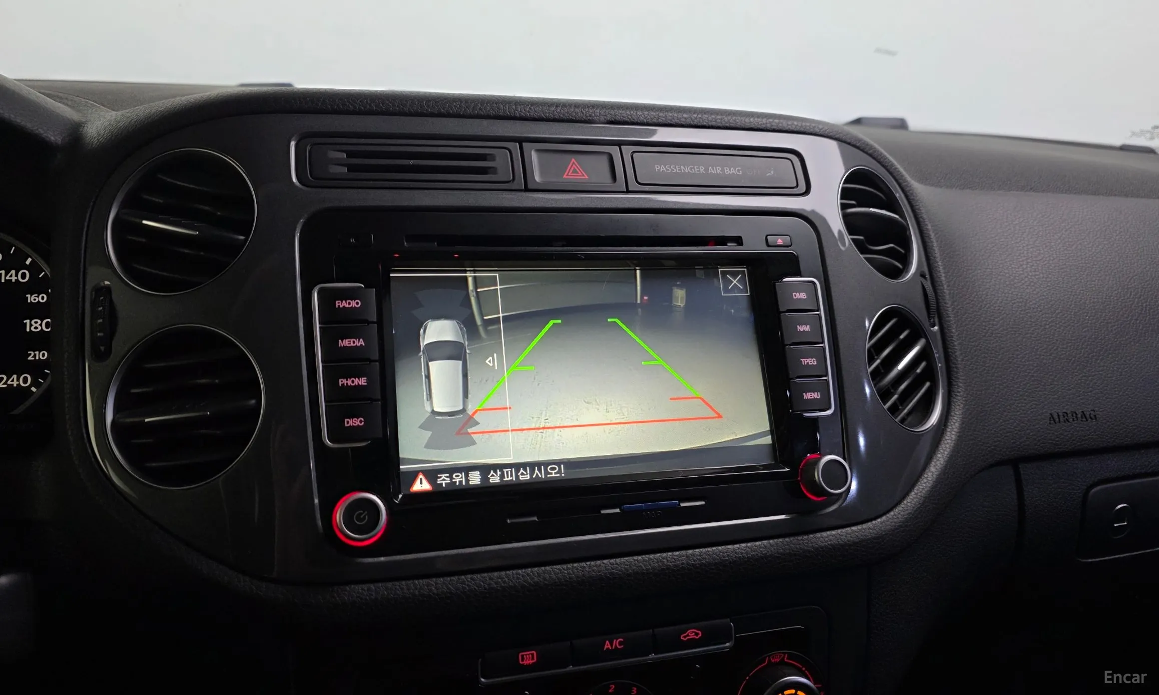 Volkswagen New Tiguan превью 15