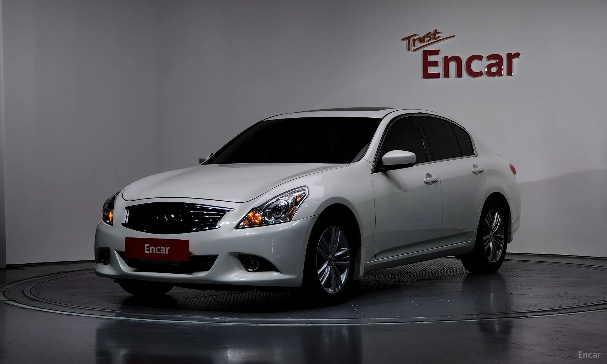 Infiniti G37