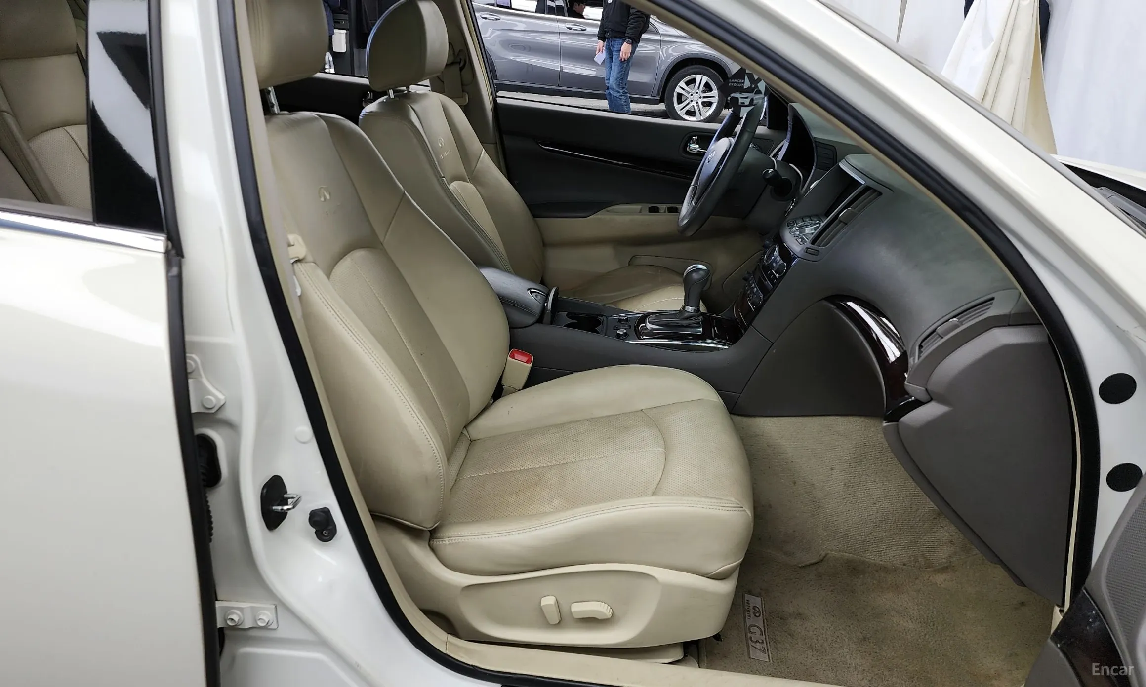 Infiniti G37 превью 11
