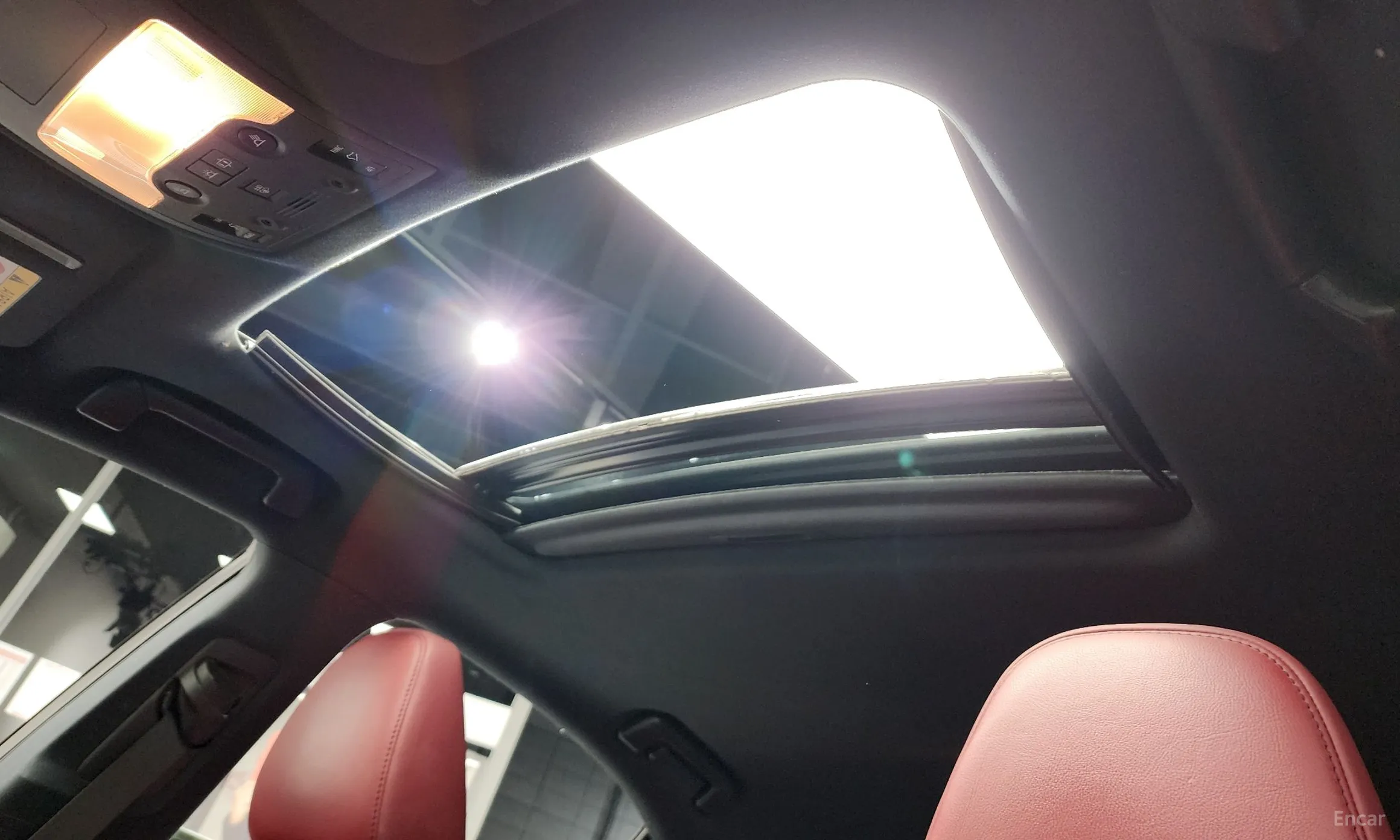 Lexus New IS200t превью 19