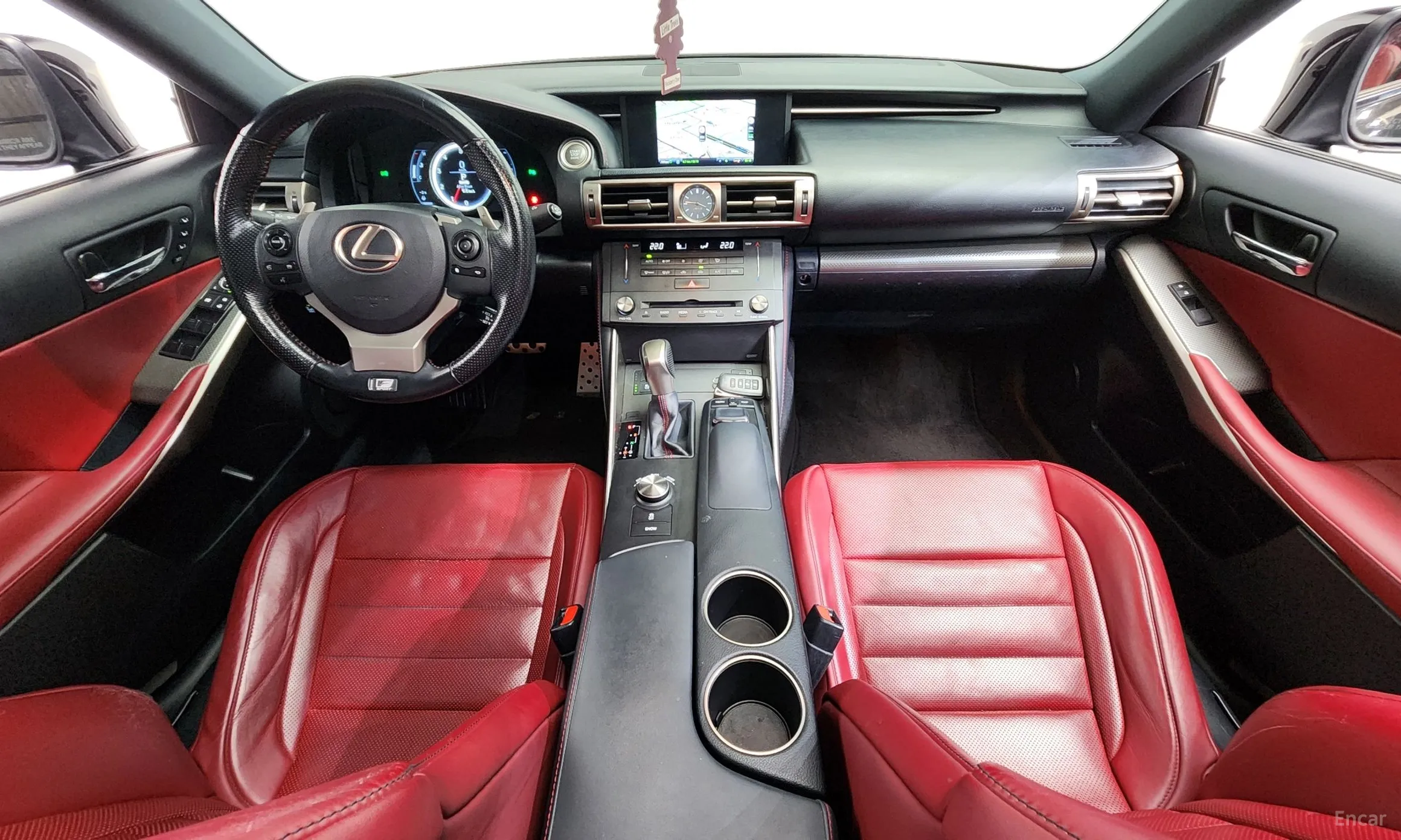 Lexus New IS200t превью 7