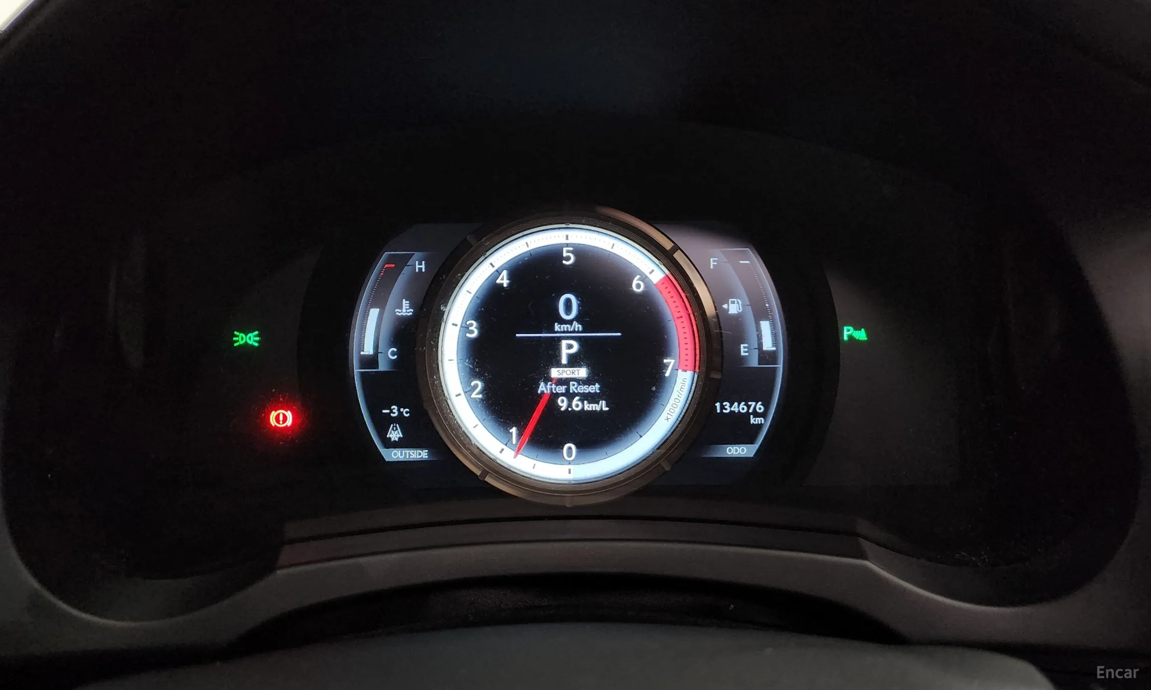 Lexus New IS200t превью 8