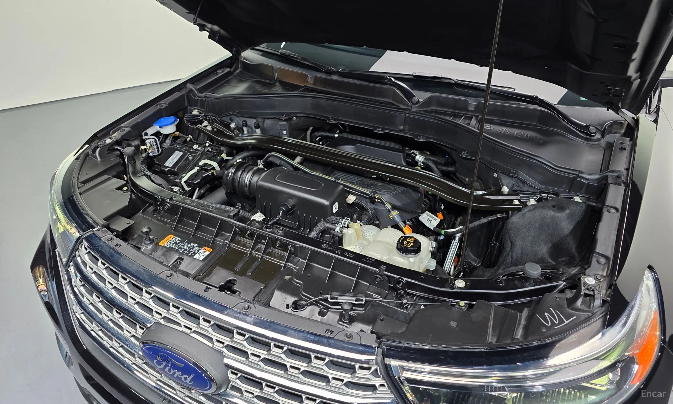 Ford Explorer 6th Generation превью 6
