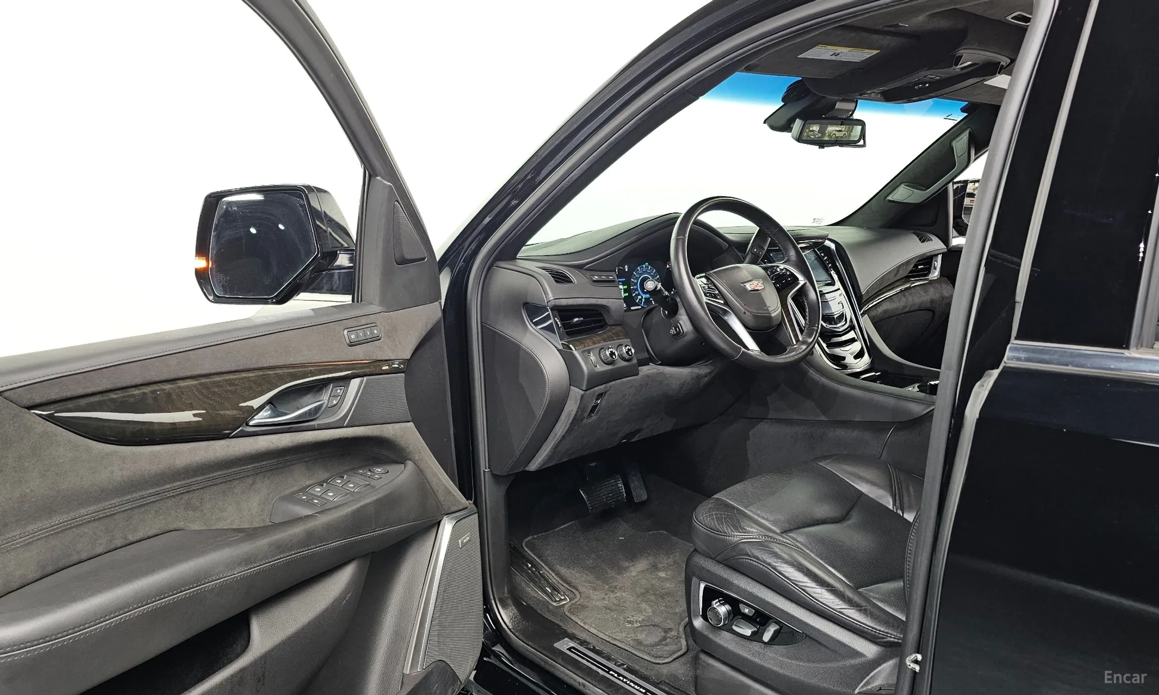 Cadillac Escalade превью 10