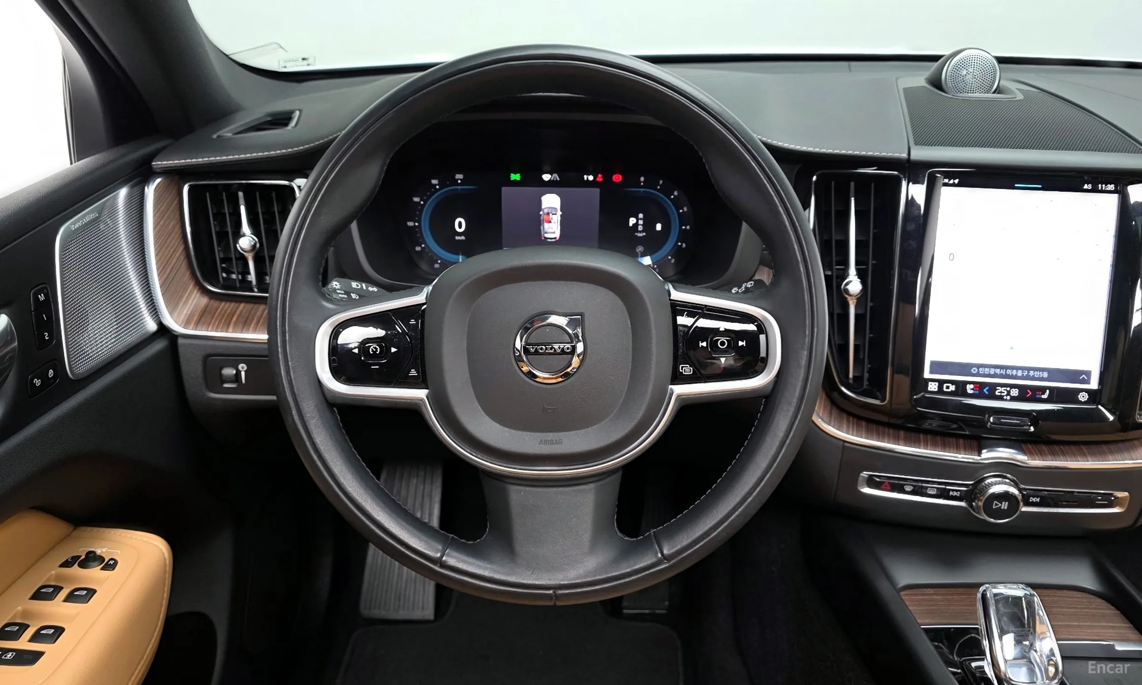 Volvo XC60 Gen 2 превью 13