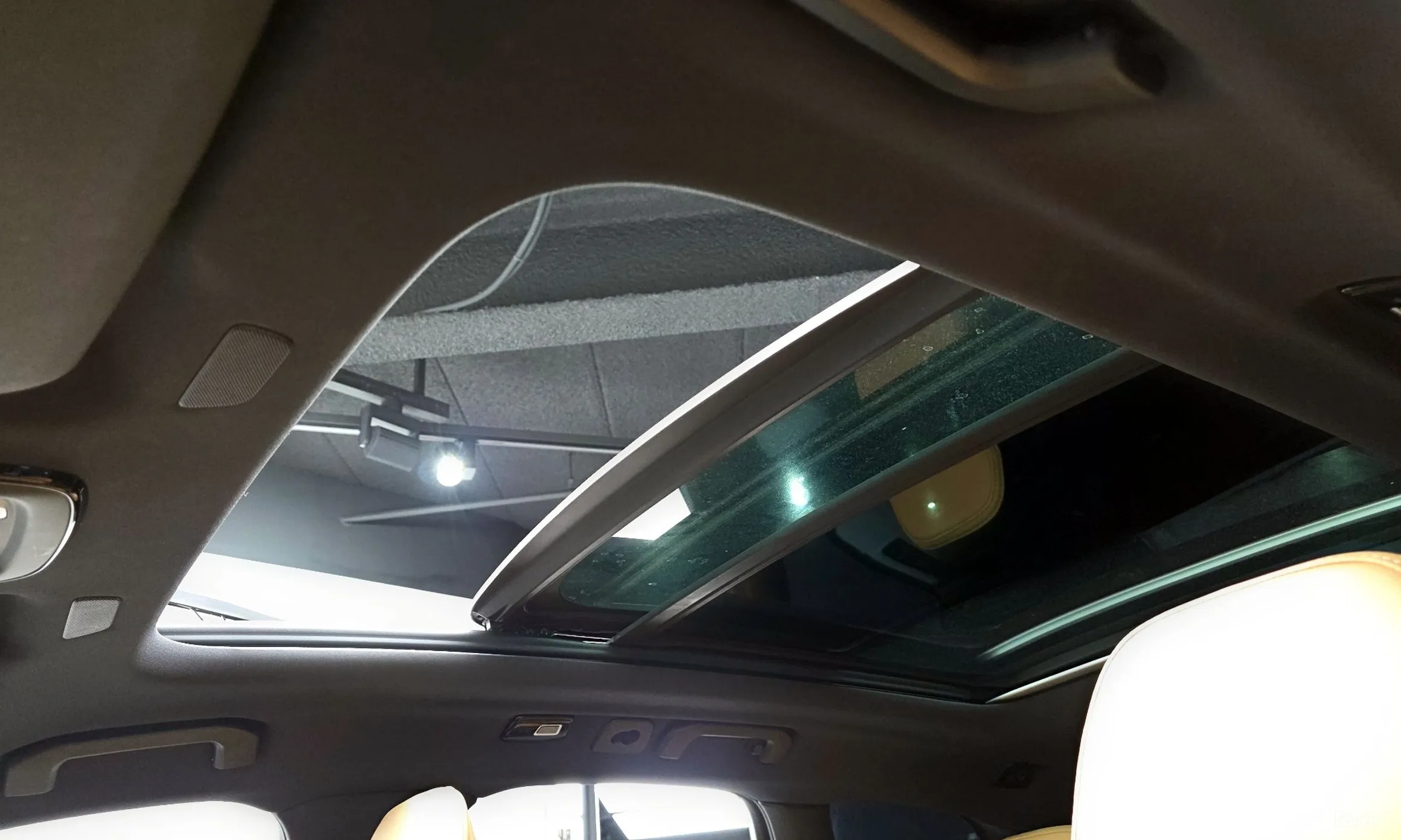 Volvo XC60 Gen 2 превью 19