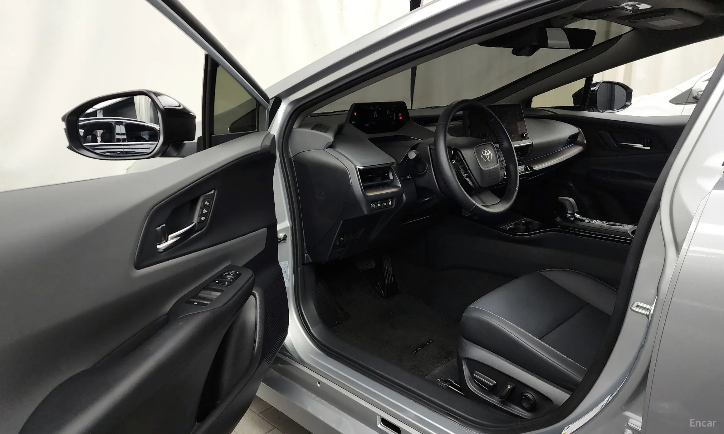 Toyota Prius 5th Generation превью 10