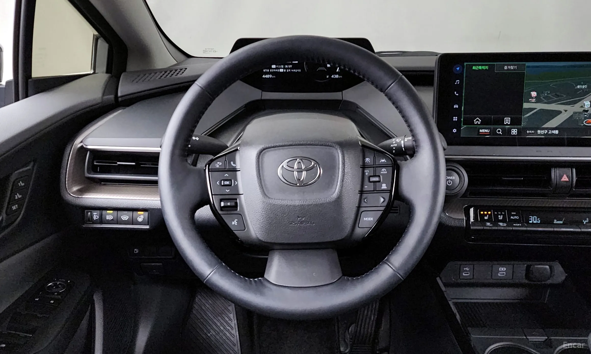 Toyota Prius 5th Generation превью 13