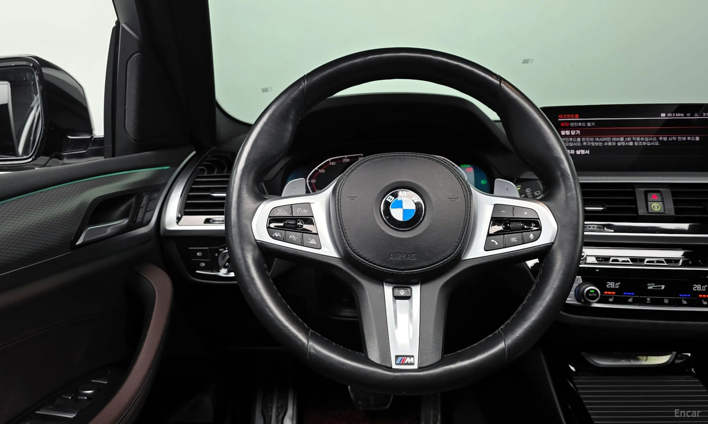 BMW X3 (G01) превью 13