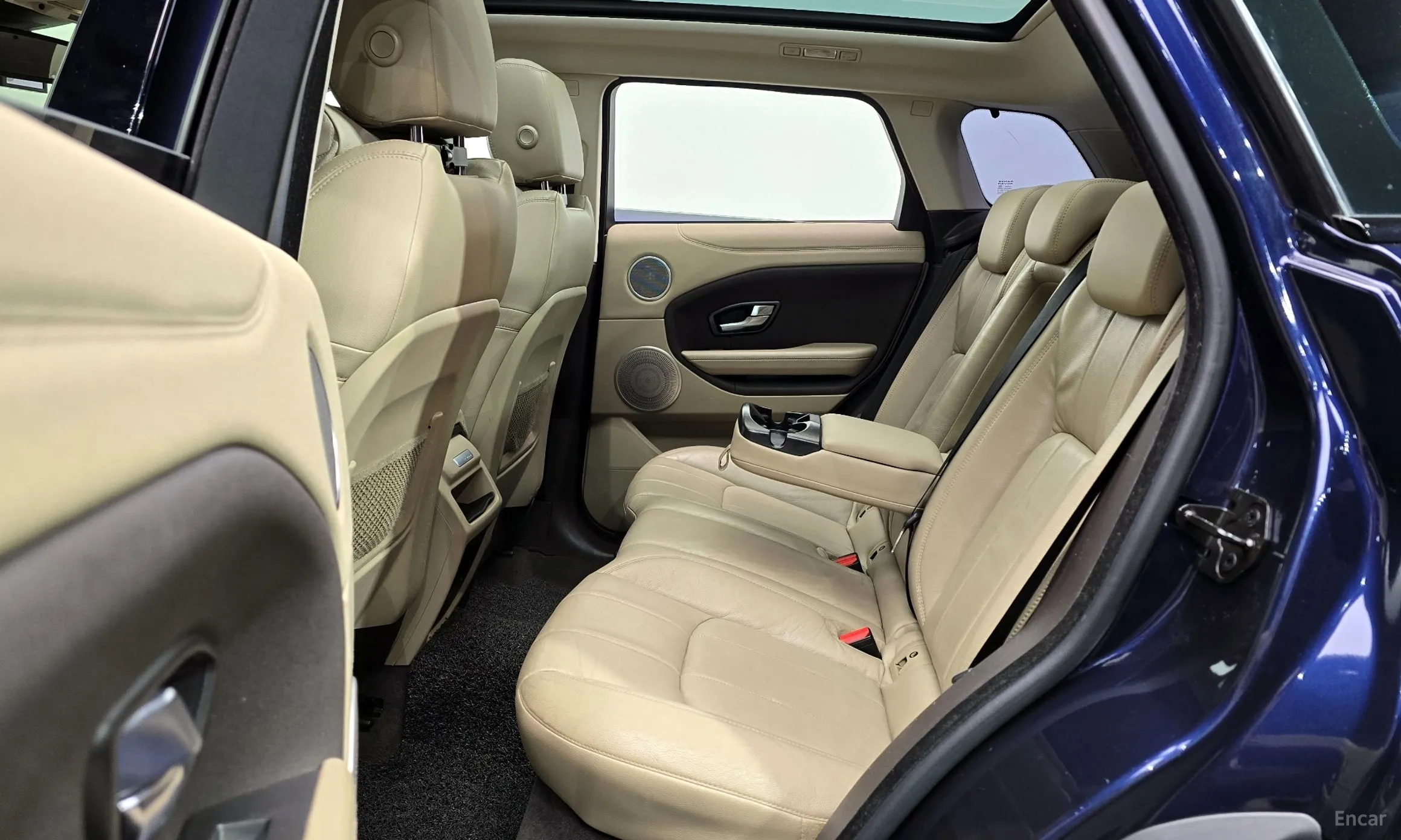Land Rover Range Rover Evoque превью 12