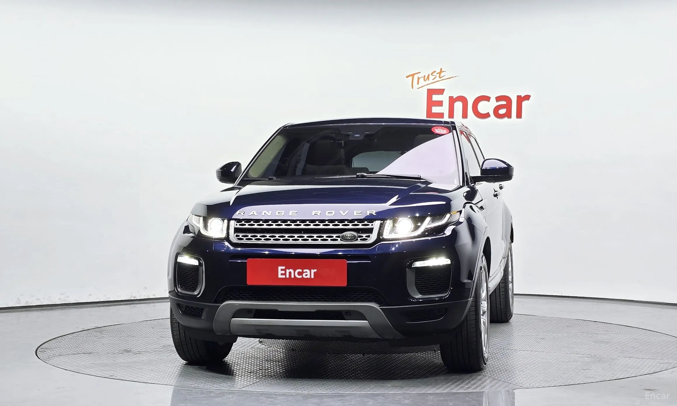 Land Rover Range Rover Evoque превью 3