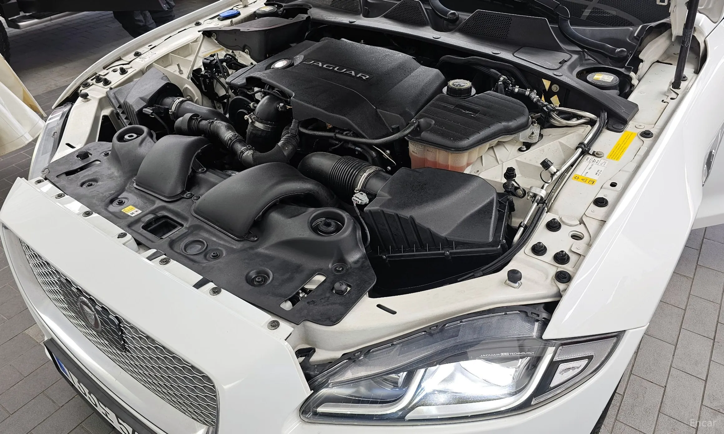 Jaguar All New XJ превью 6