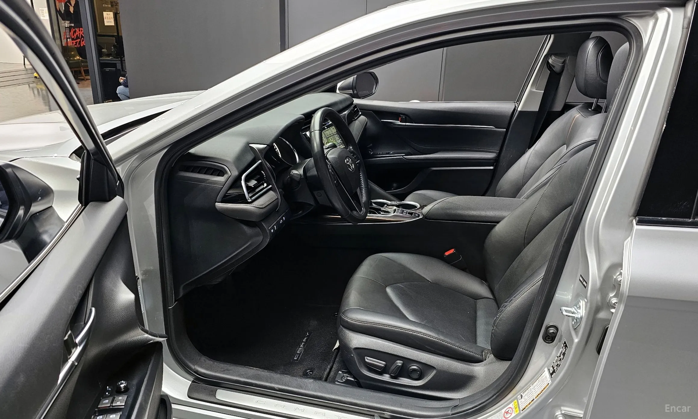Toyota Camry (XV70) превью 10