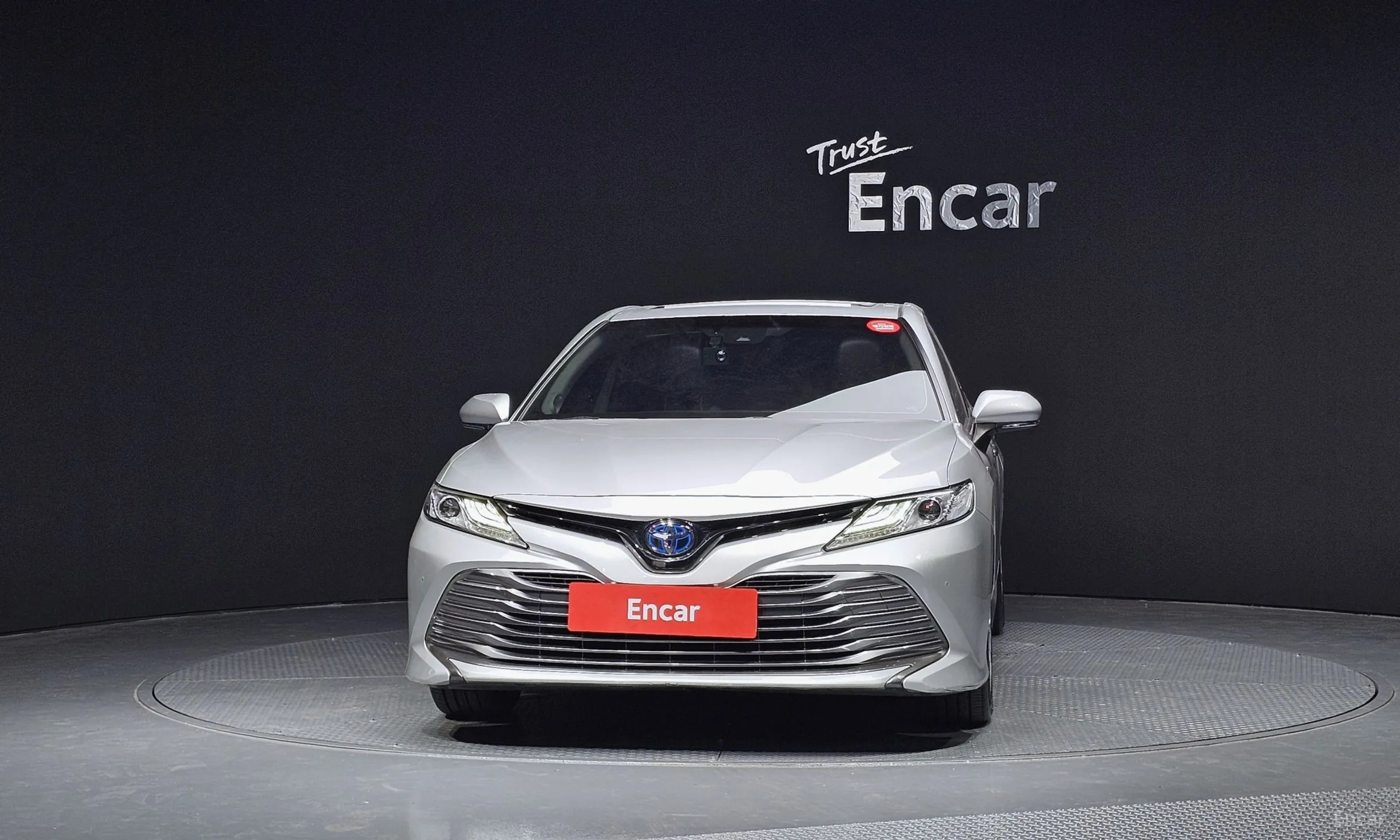 Toyota Camry (XV70) превью 3