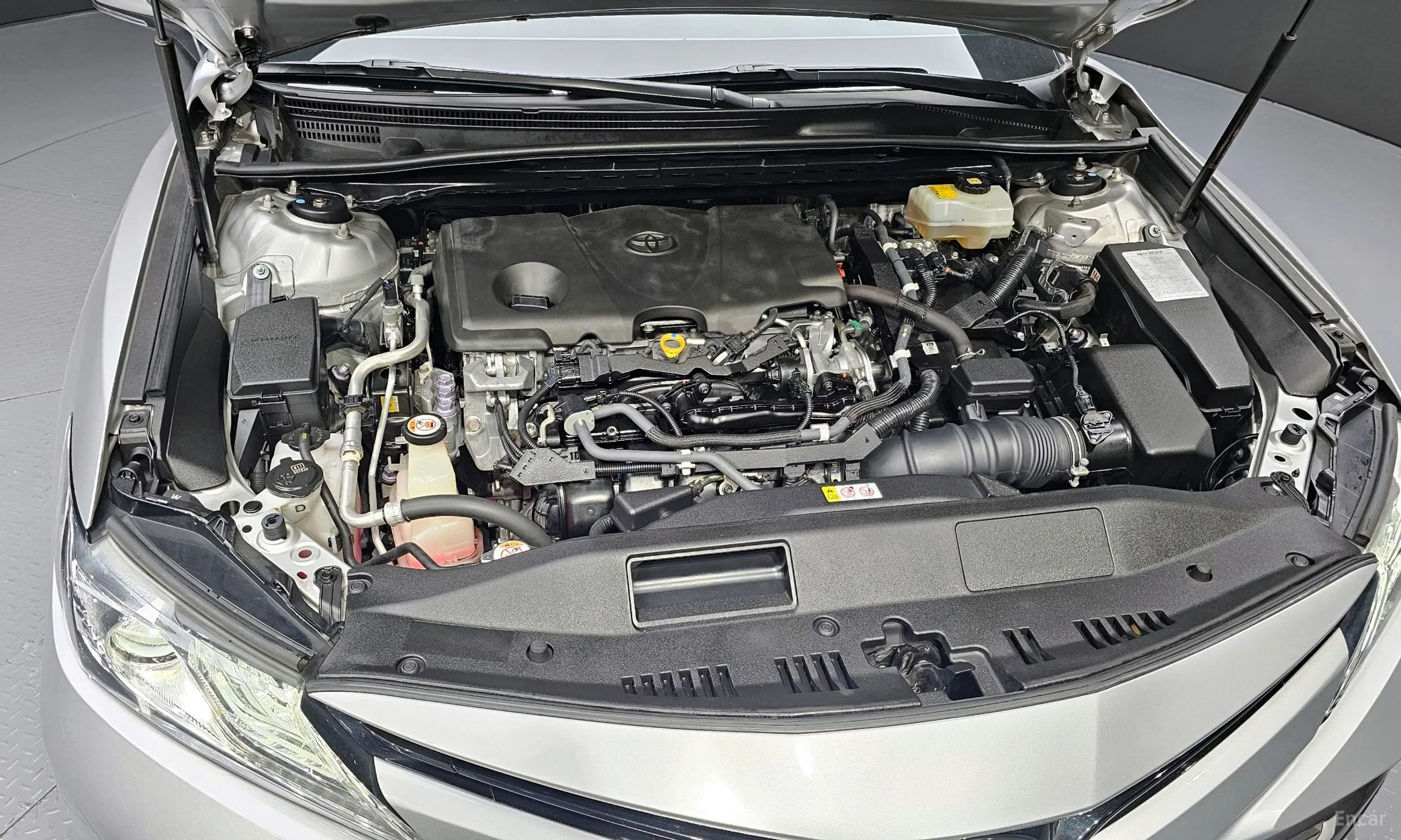 Toyota Camry (XV70) превью 6