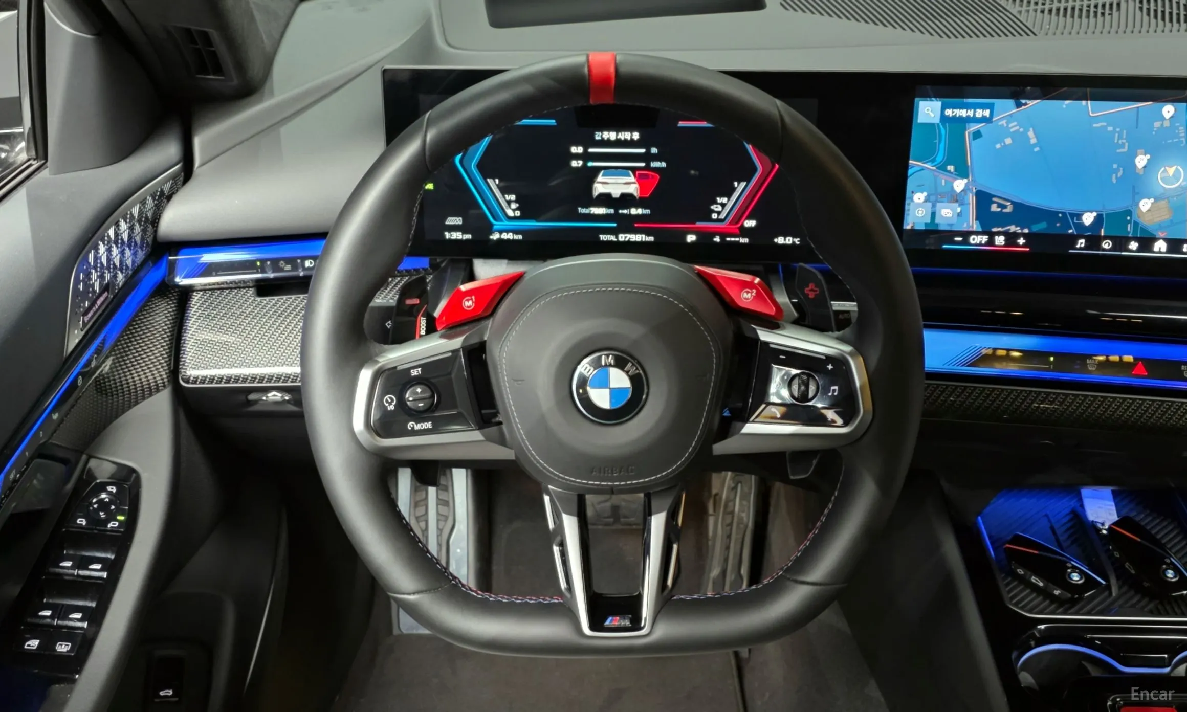 BMW M5 (G90) превью 13