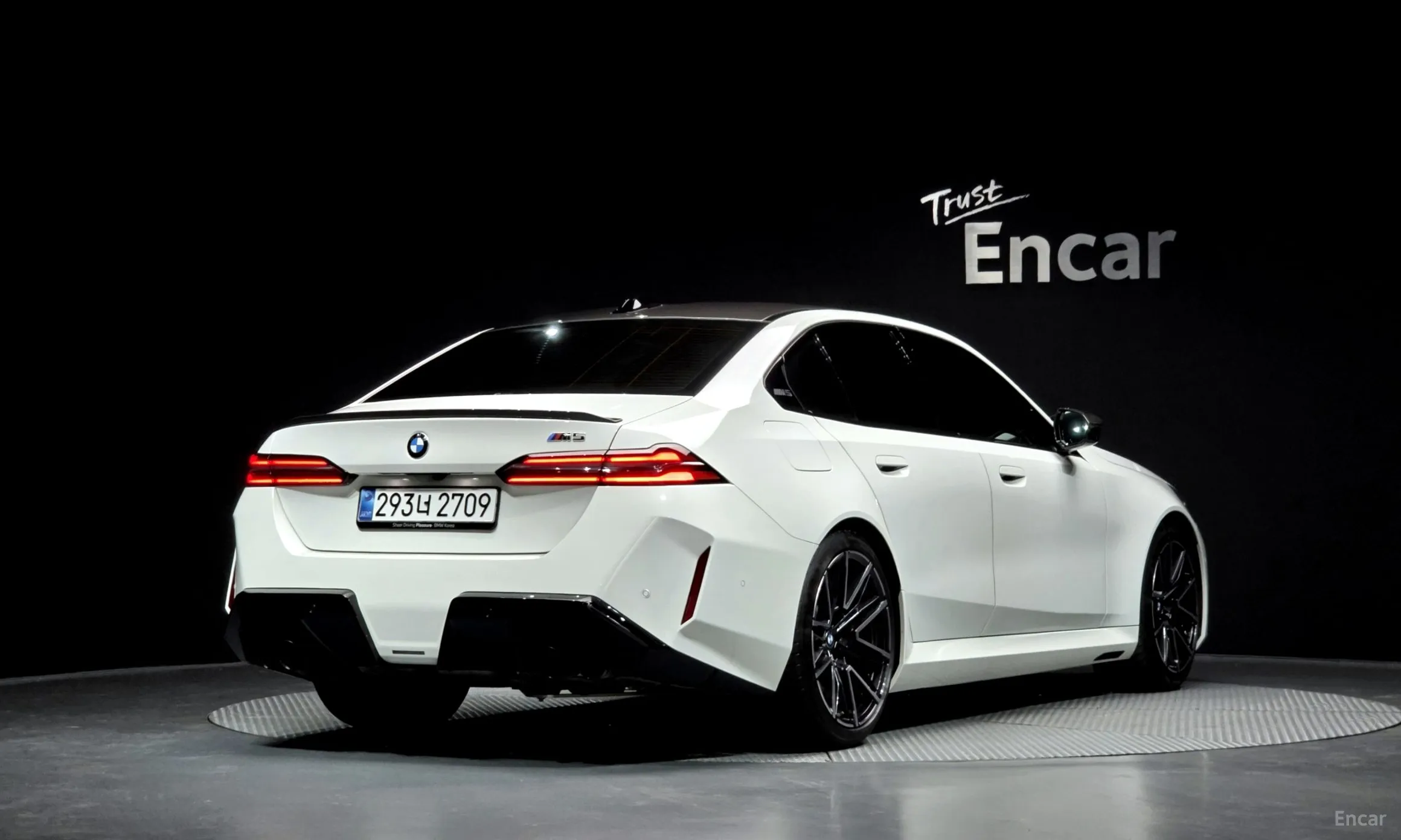 BMW M5 (G90)