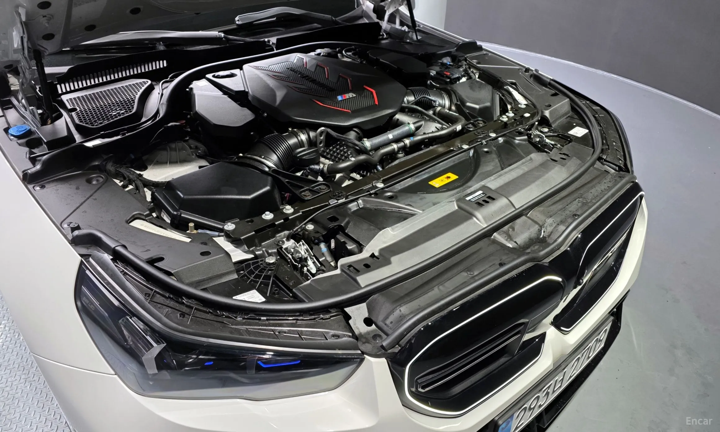 BMW M5 (G90) превью 6