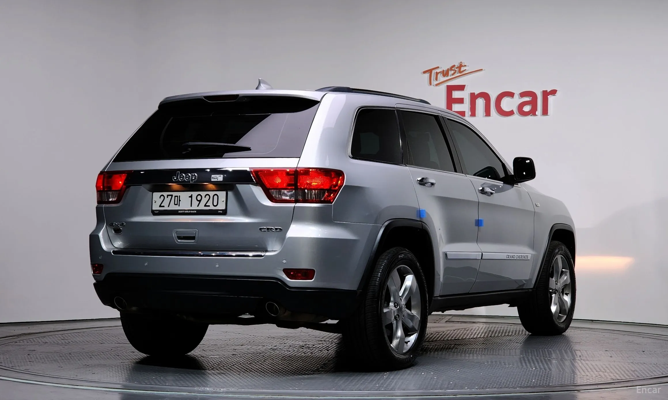 Jeep Grand Cherokee превью 2