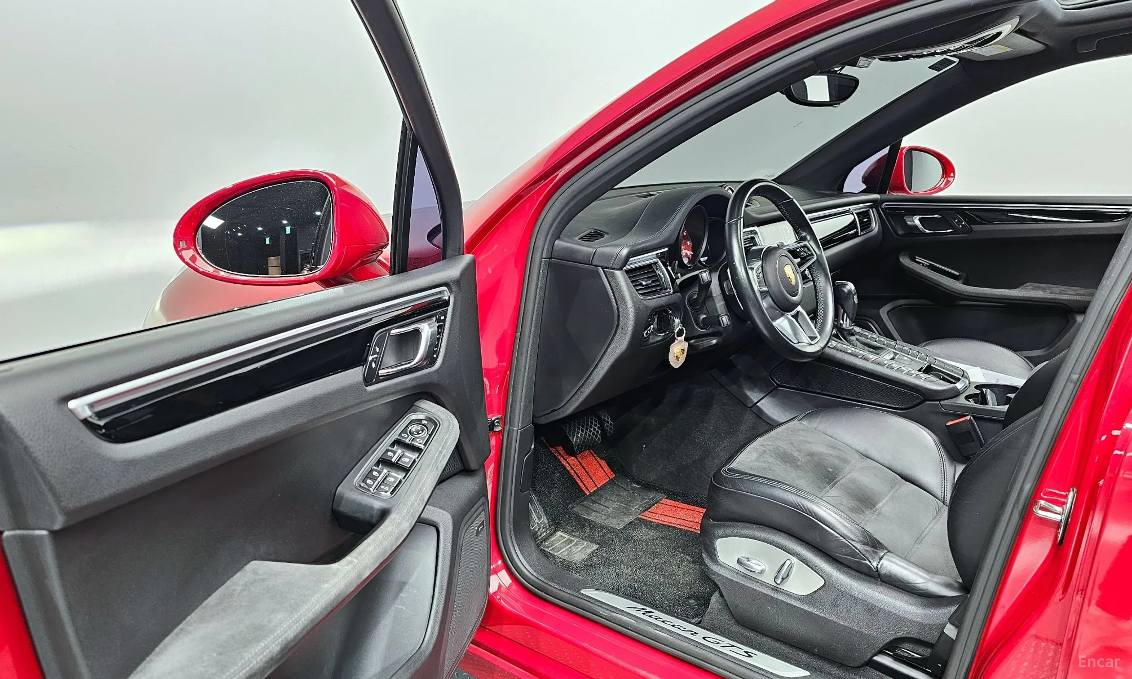Porsche Macan превью 11