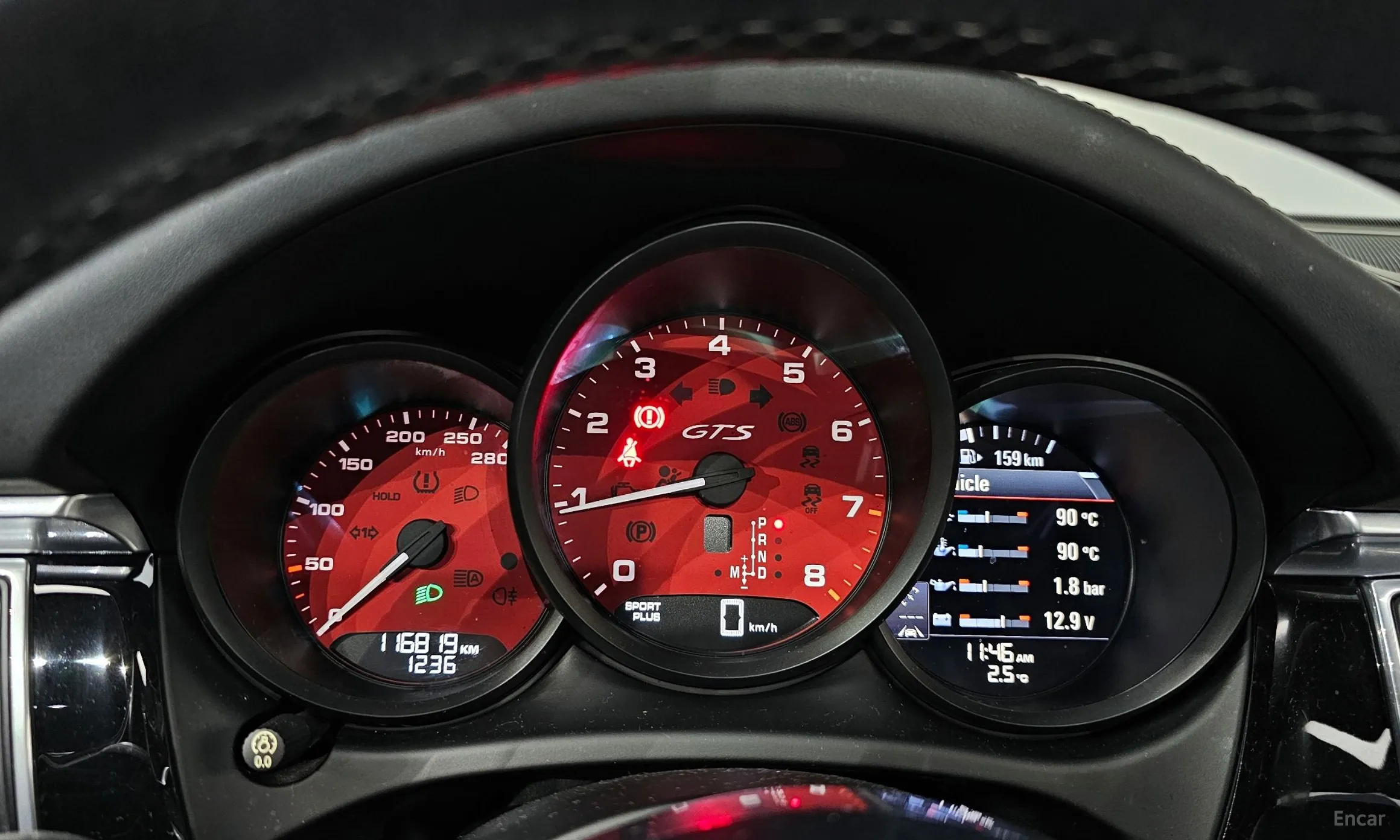 Porsche Macan превью 8