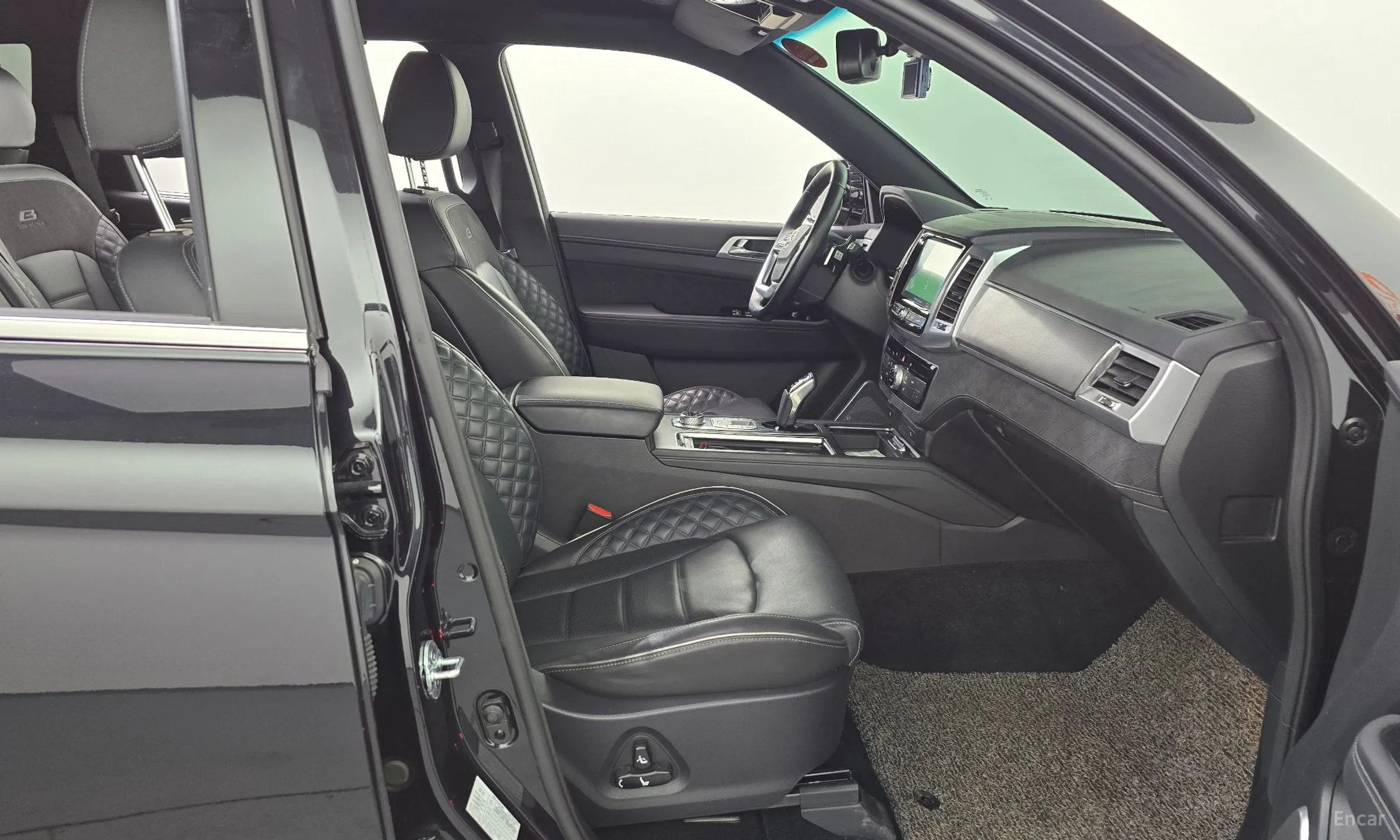 KG Mobility (SsangYong) Rexton превью 11