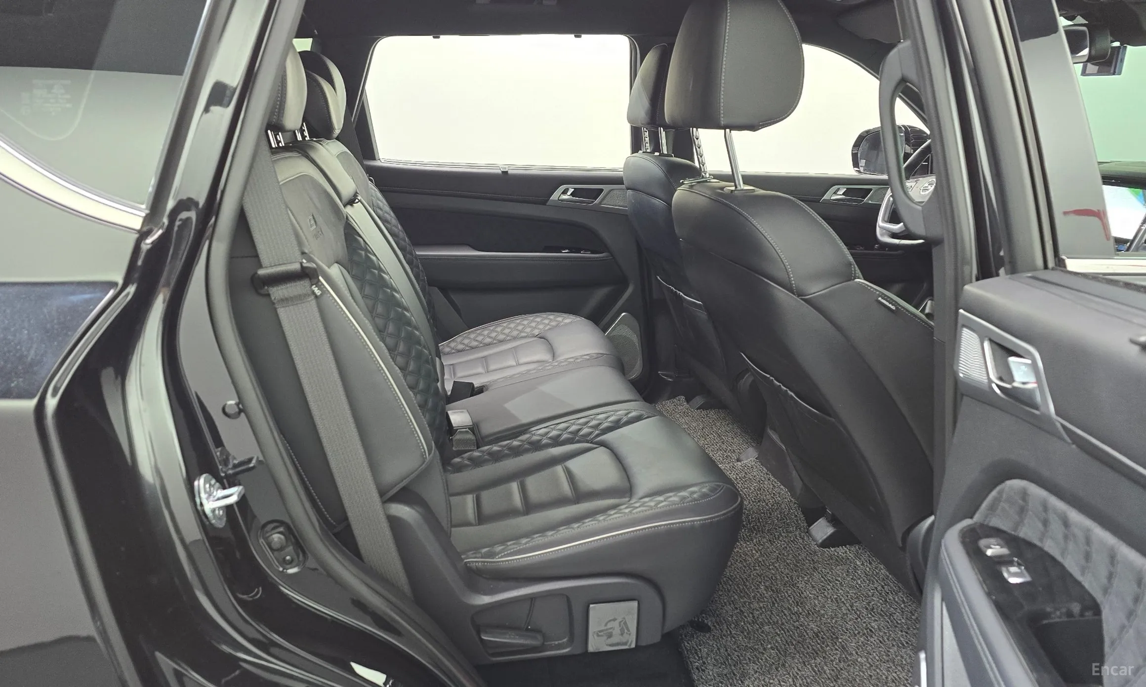 KG Mobility (SsangYong) Rexton превью 12